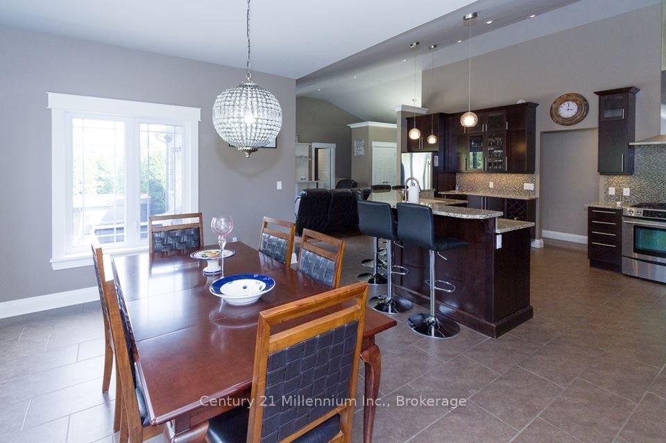 Photo 11 of 72235 Lakeshore Drive, R.R. #1, Bluewater, Hay — HOMEH