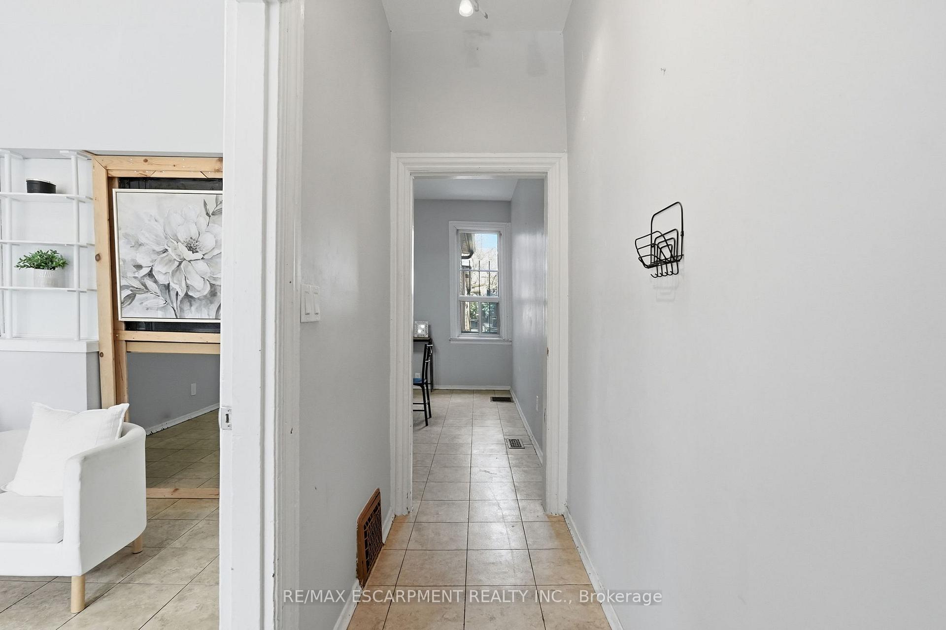 Photo 5 of 79 Murray Street E, Hamilton, Beasley — HOMEH