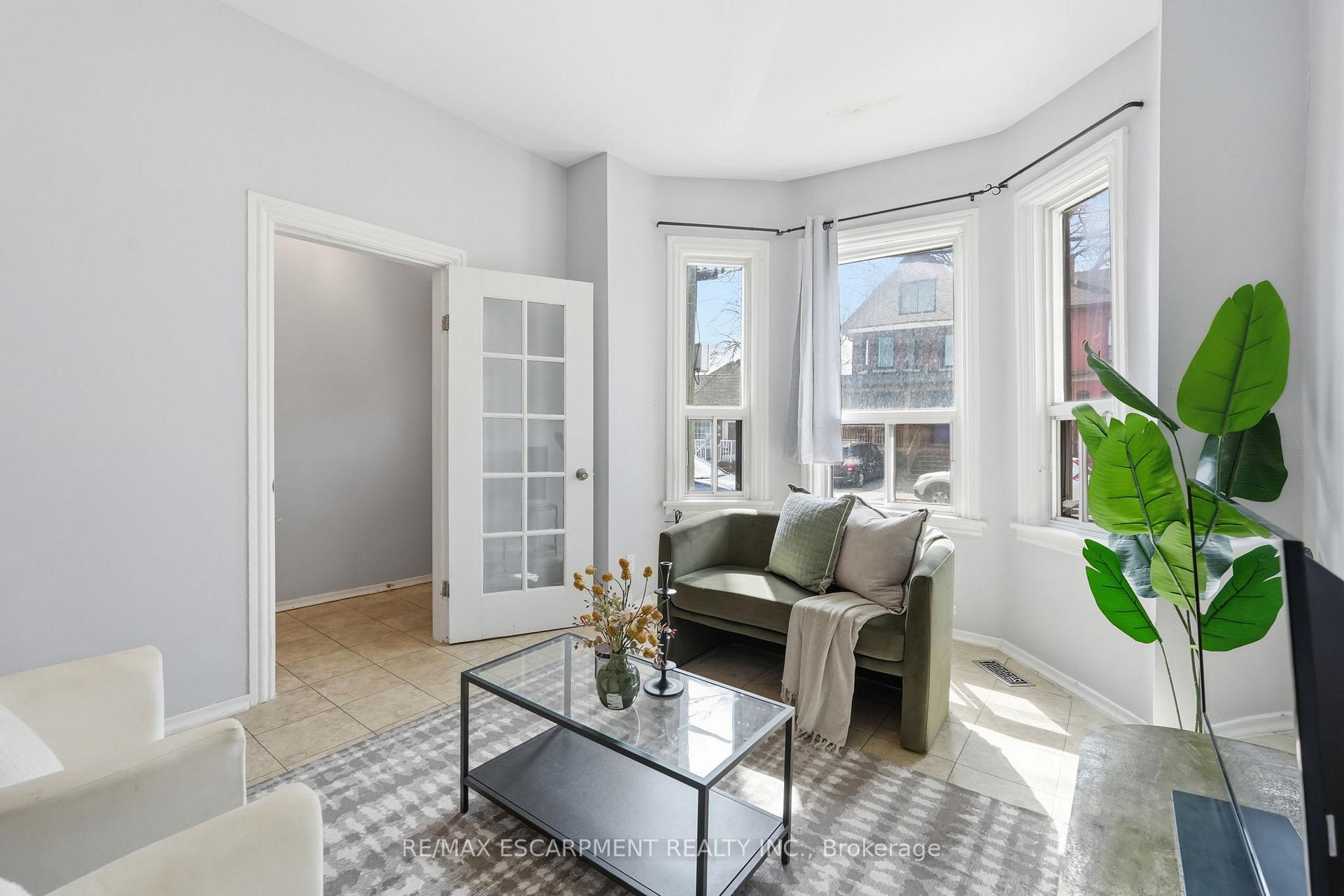 Photo 6 of 79 Murray Street E, Hamilton, Beasley — HOMEH