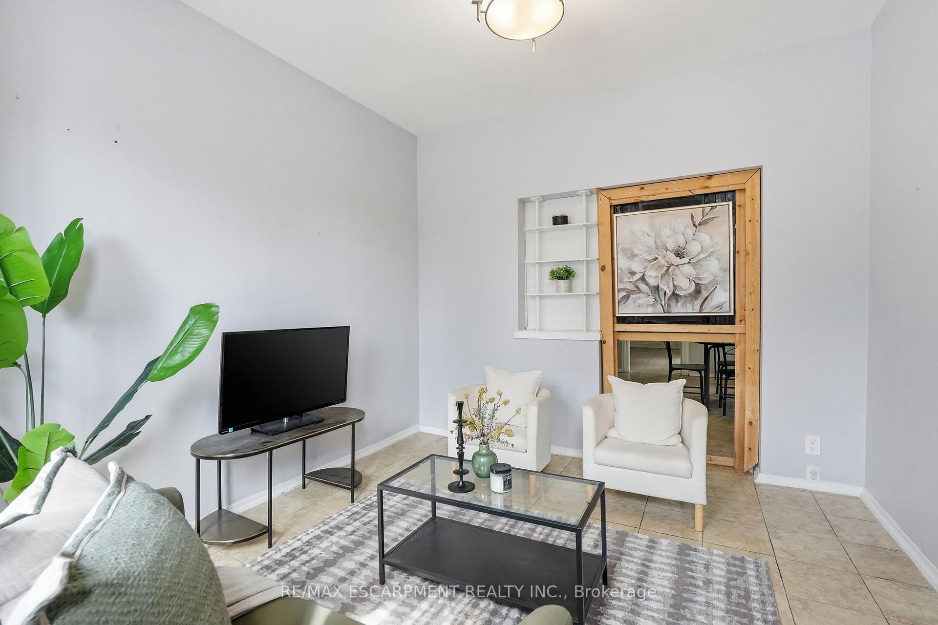 Photo 10 of 79 Murray Street E, Hamilton, Beasley — HOMEH