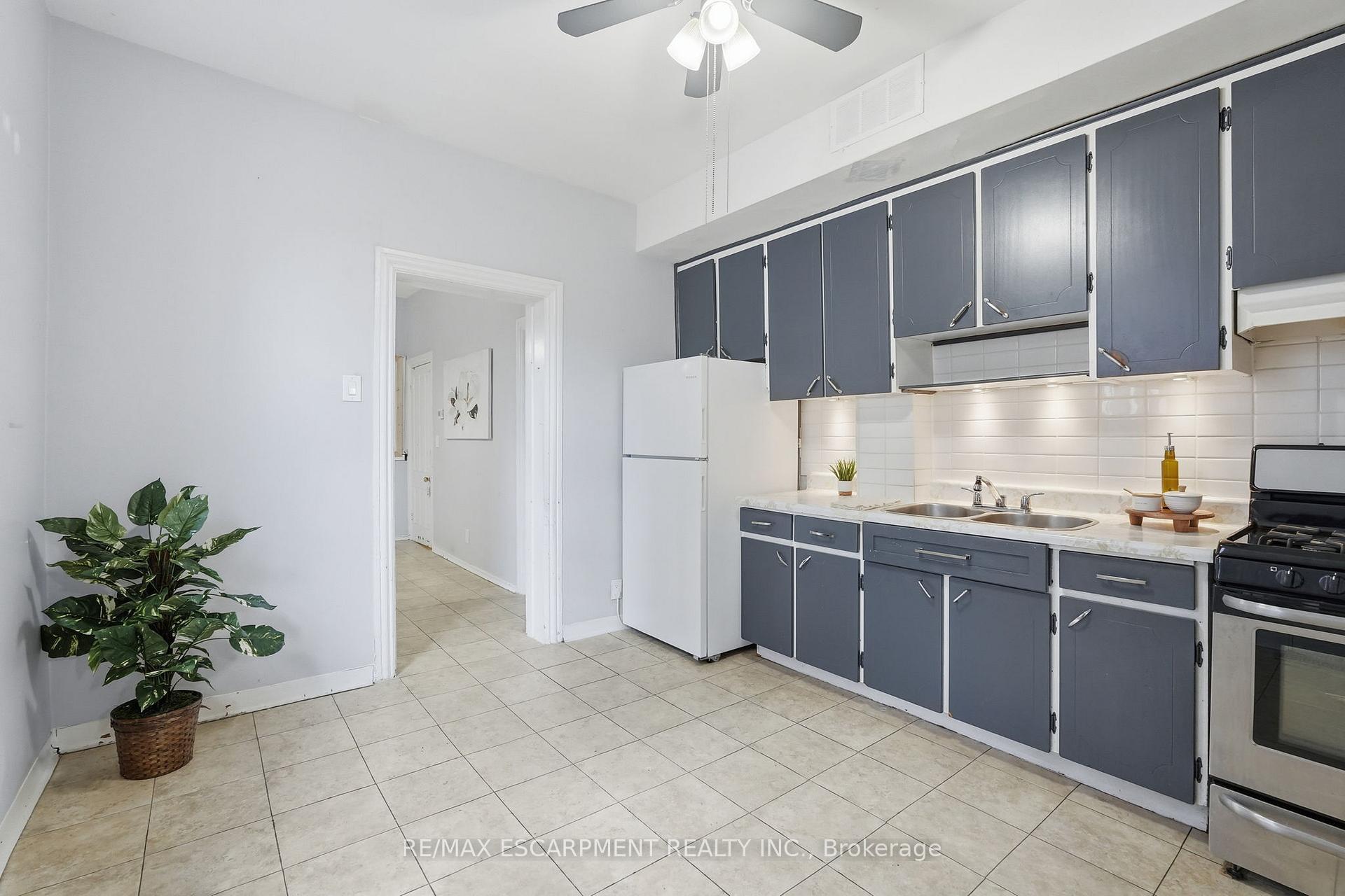 Photo 14 of 79 Murray Street E, Hamilton, Beasley — HOMEH