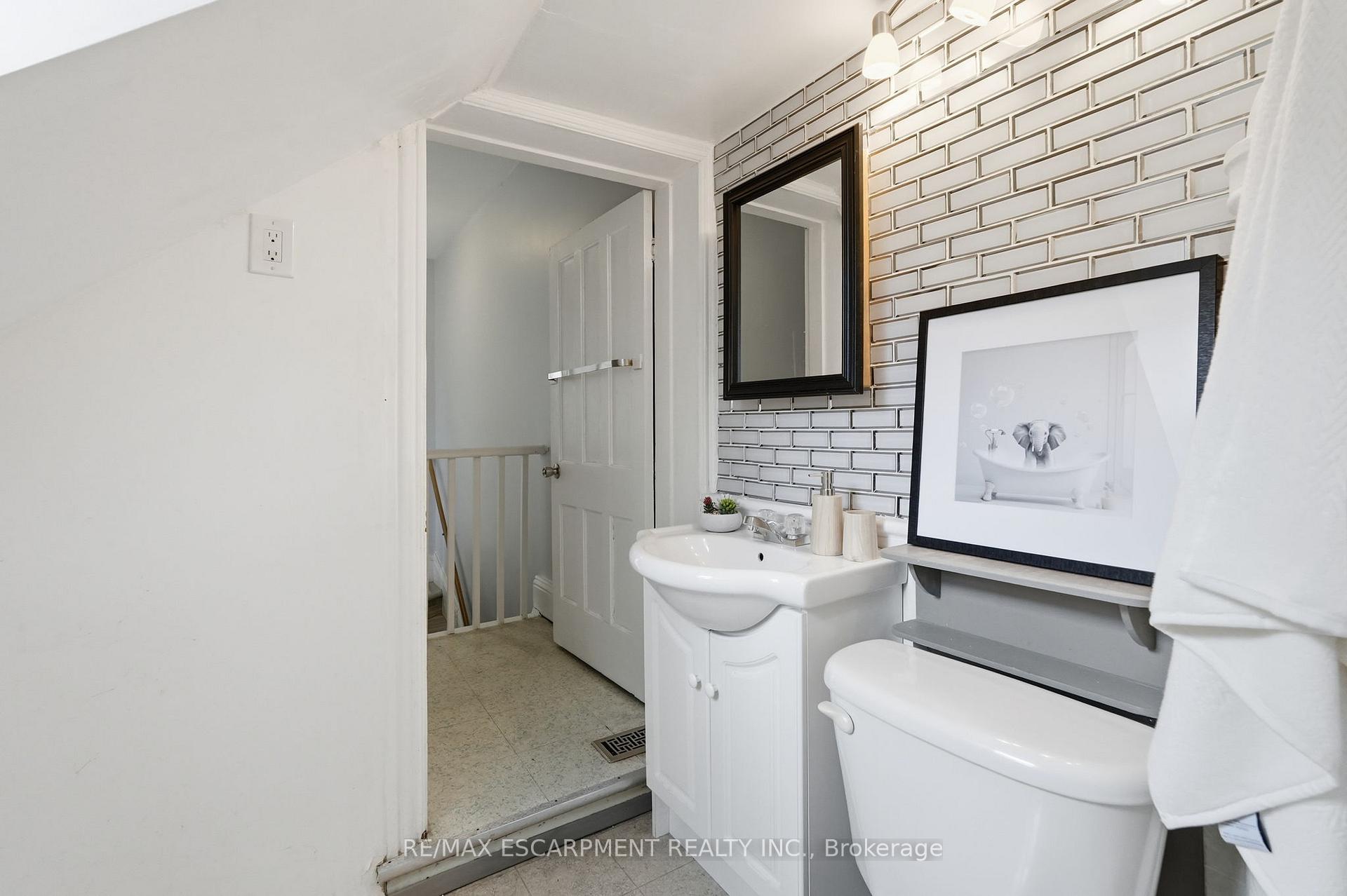 Photo 30 of 79 Murray Street E, Hamilton, Beasley — HOMEH
