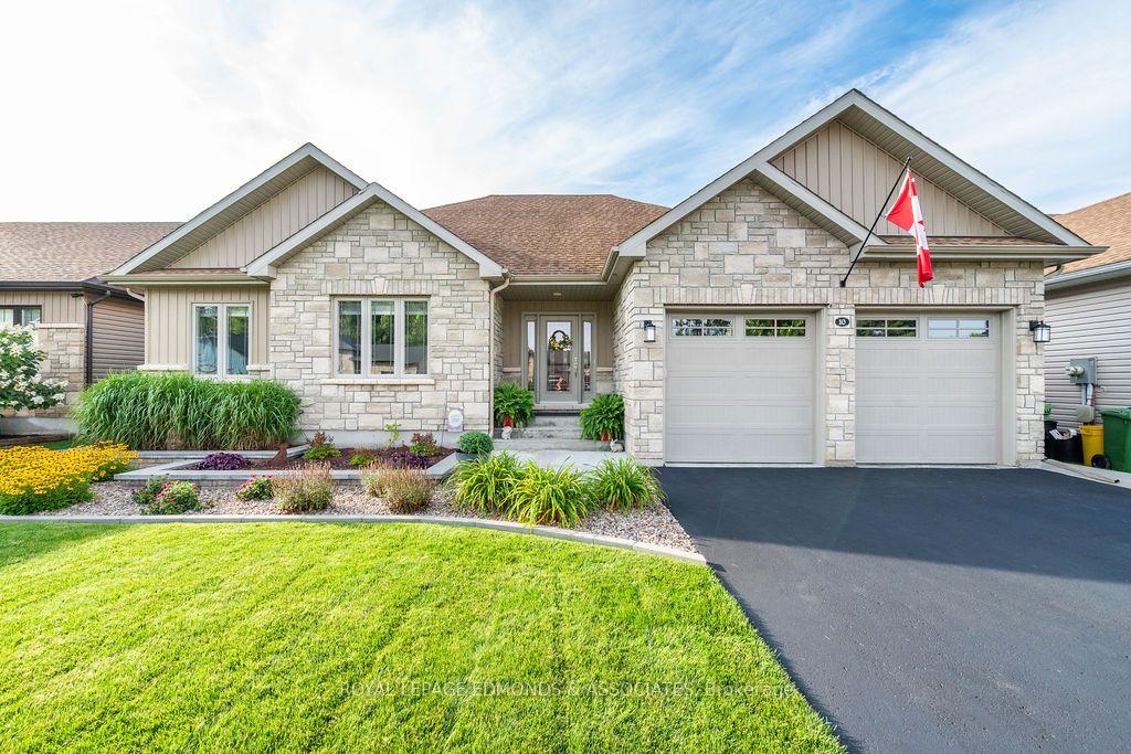 Photo of 10 Noble Crescent