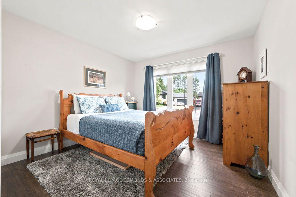 Photo 23 of 10 Noble Crescent, Petawawa, Petawawa — HOMEH