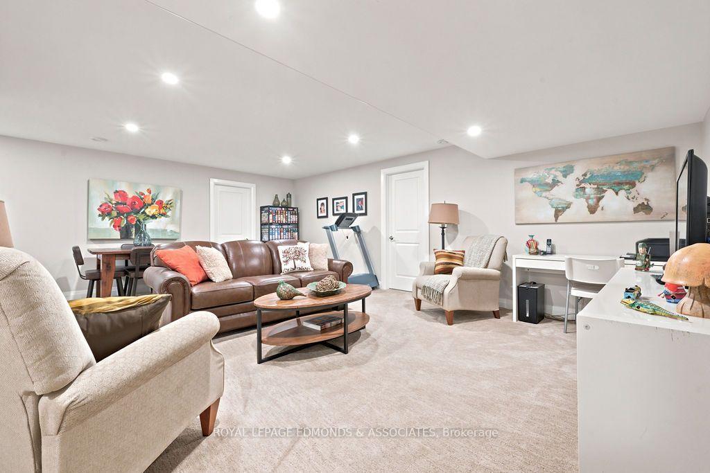 Photo 27 of 10 Noble Crescent, Petawawa, Petawawa — HOMEH