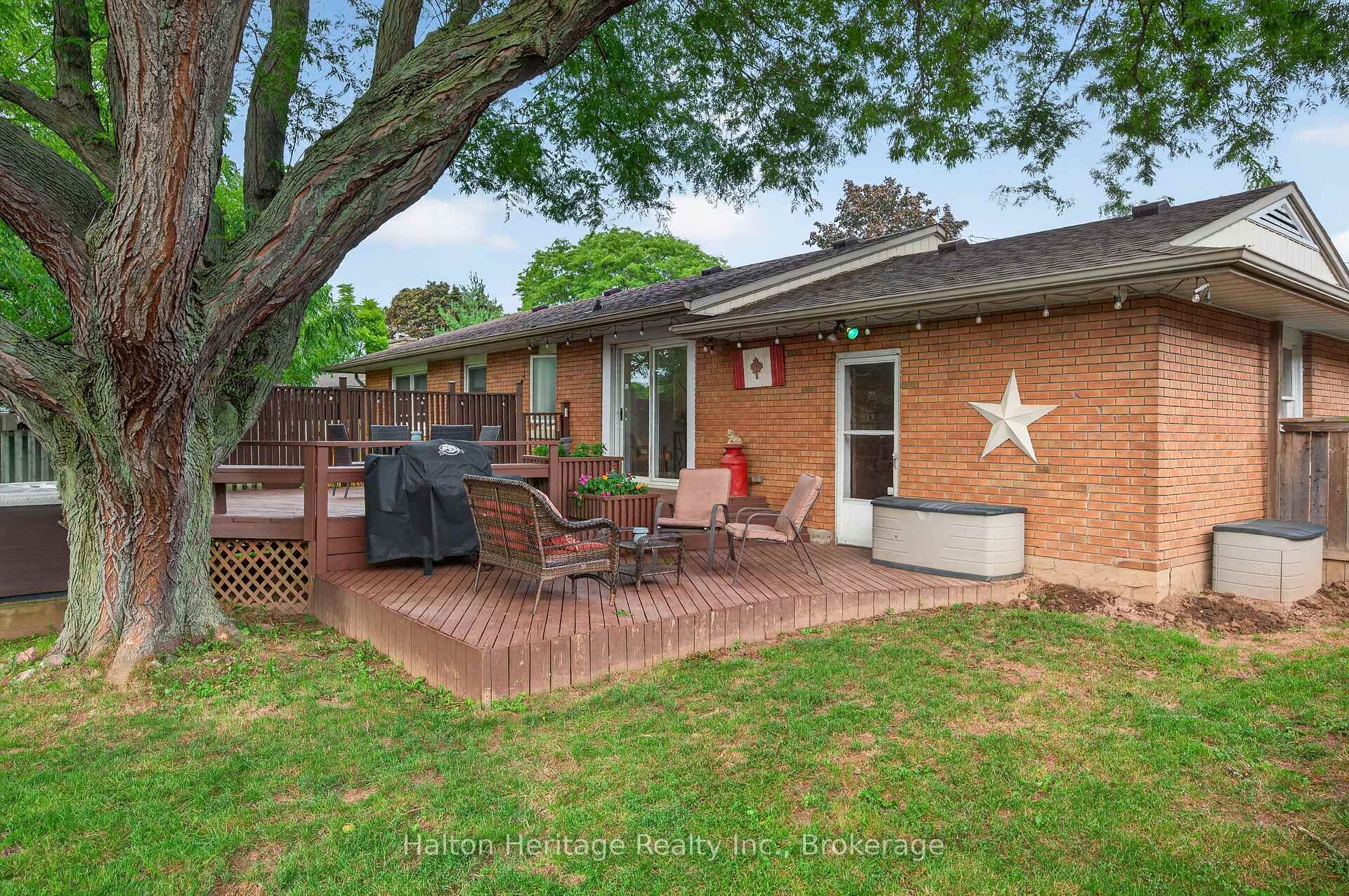 Photo 41 of 9 Strathearn Avenue, Grimsby, Grimsby East — HOMEH