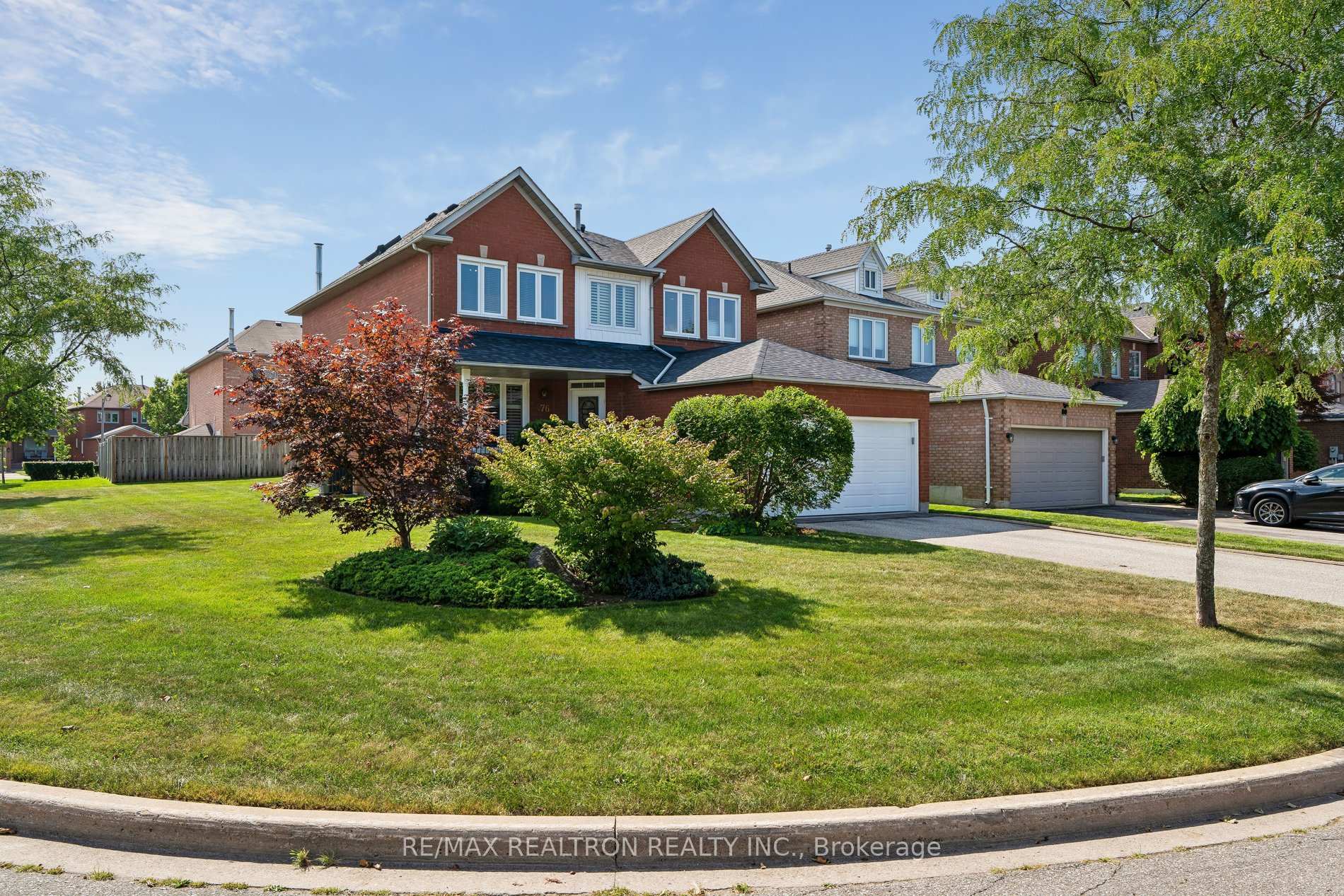 Photo 2 of 76 Ventura Way, Vaughan, Beverley Glen — HOMEH