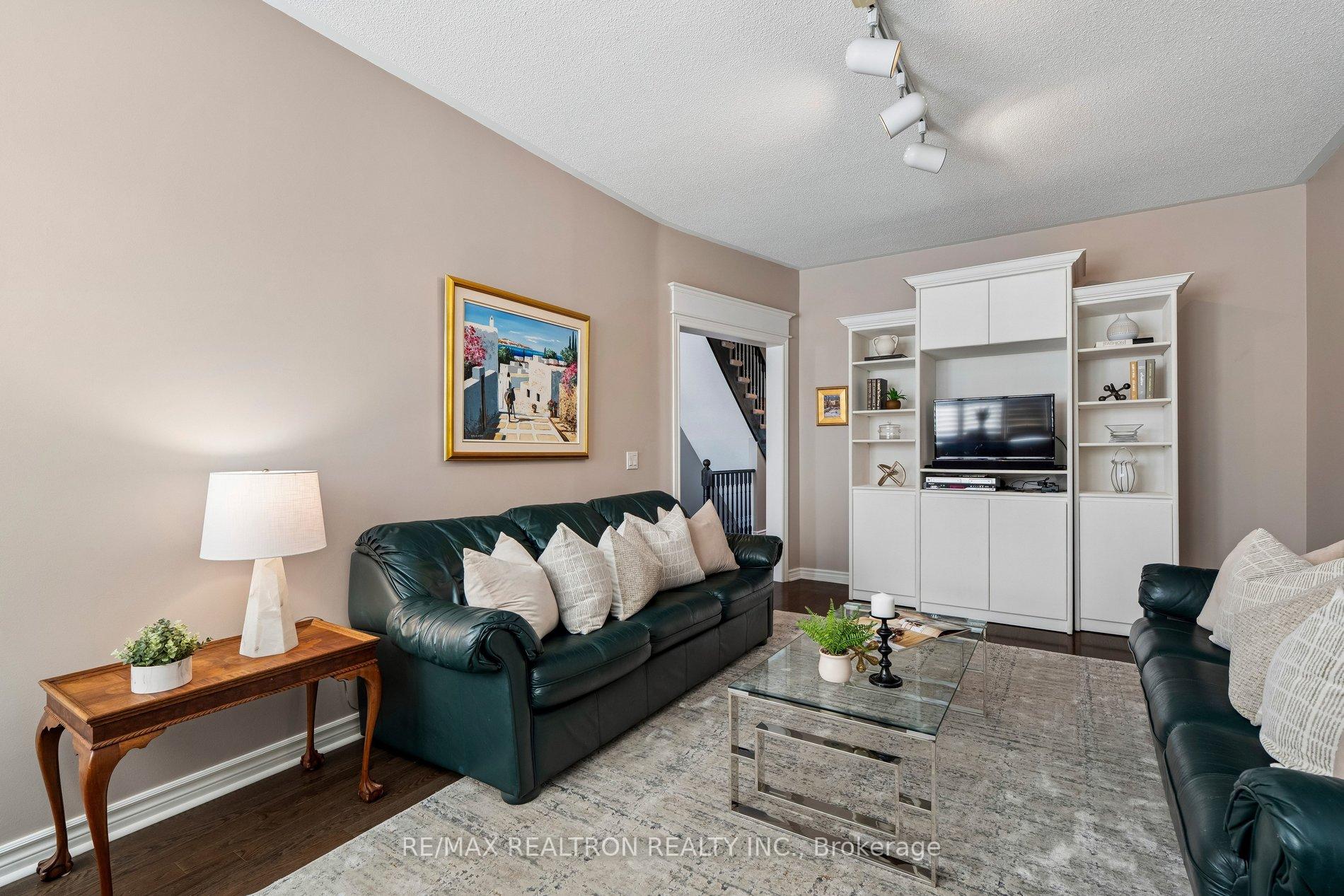 Photo 13 of 76 Ventura Way, Vaughan, Beverley Glen — HOMEH