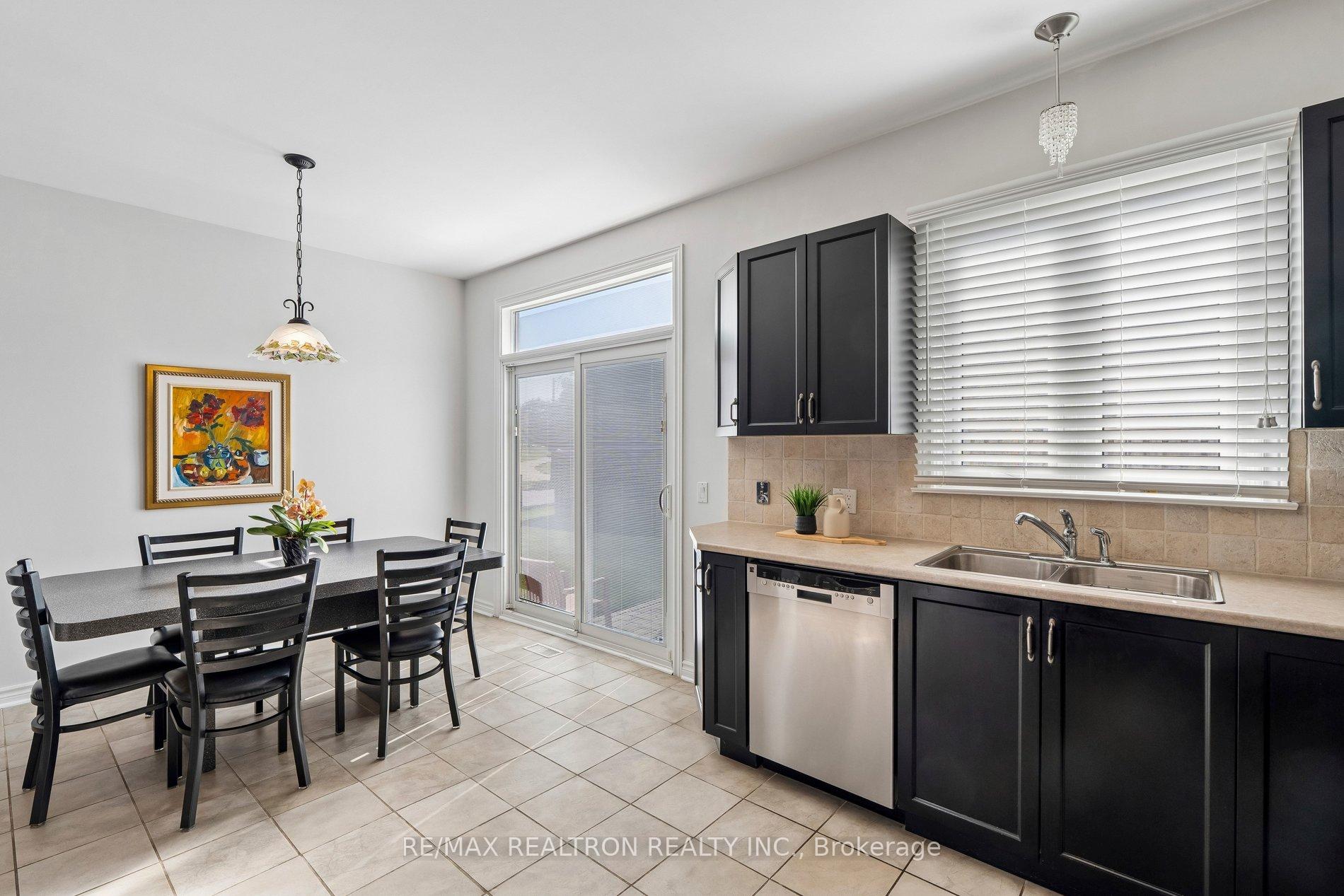 Photo 23 of 76 Ventura Way, Vaughan, Beverley Glen — HOMEH