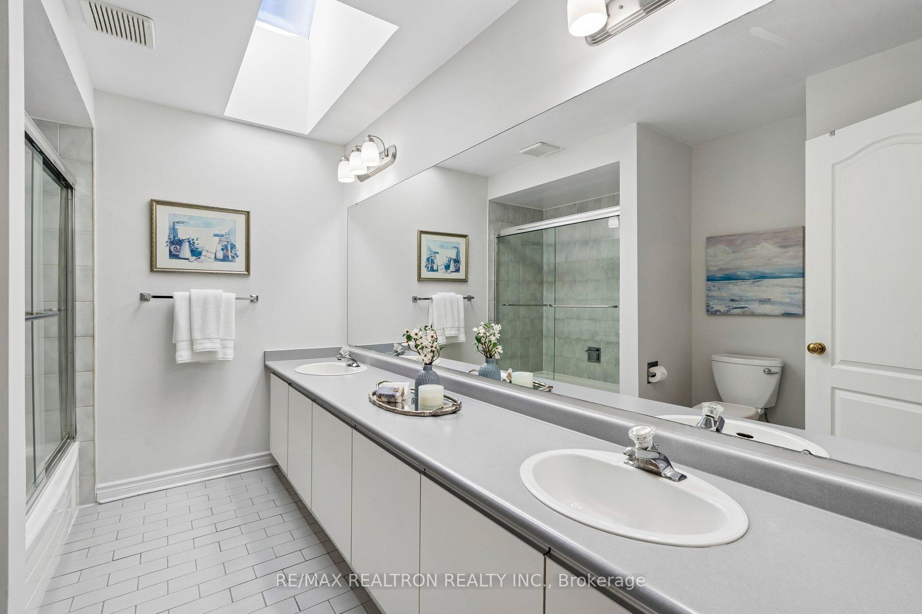 Photo 28 of 76 Ventura Way, Vaughan, Beverley Glen — HOMEH