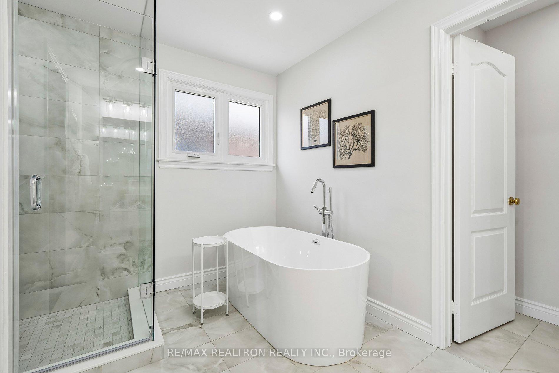 Photo 37 of 76 Ventura Way, Vaughan, Beverley Glen — HOMEH