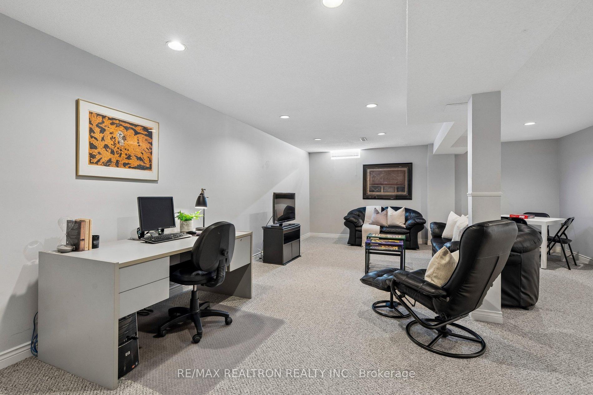Photo 43 of 76 Ventura Way, Vaughan, Beverley Glen — HOMEH