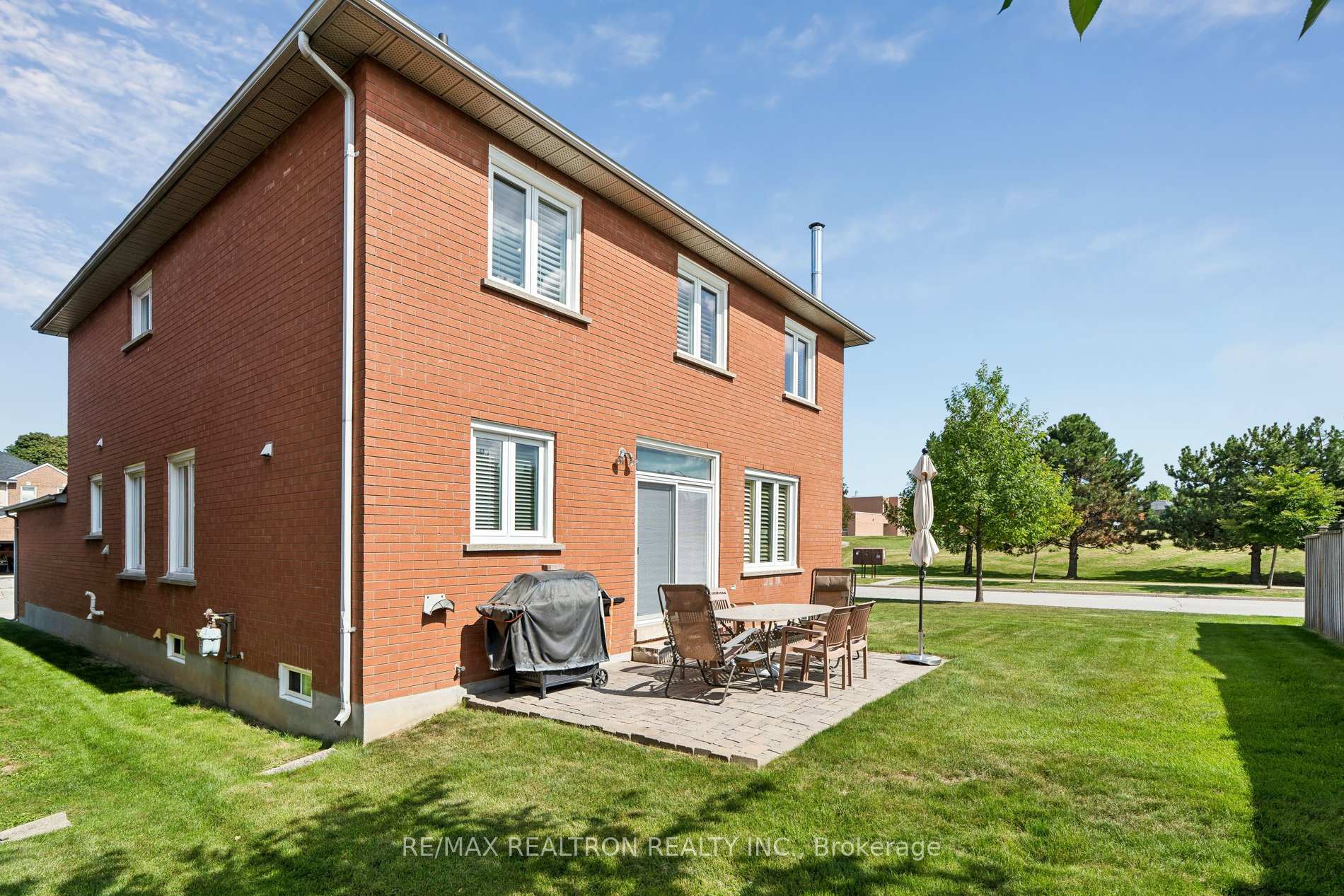 Photo 49 of 76 Ventura Way, Vaughan, Beverley Glen — HOMEH