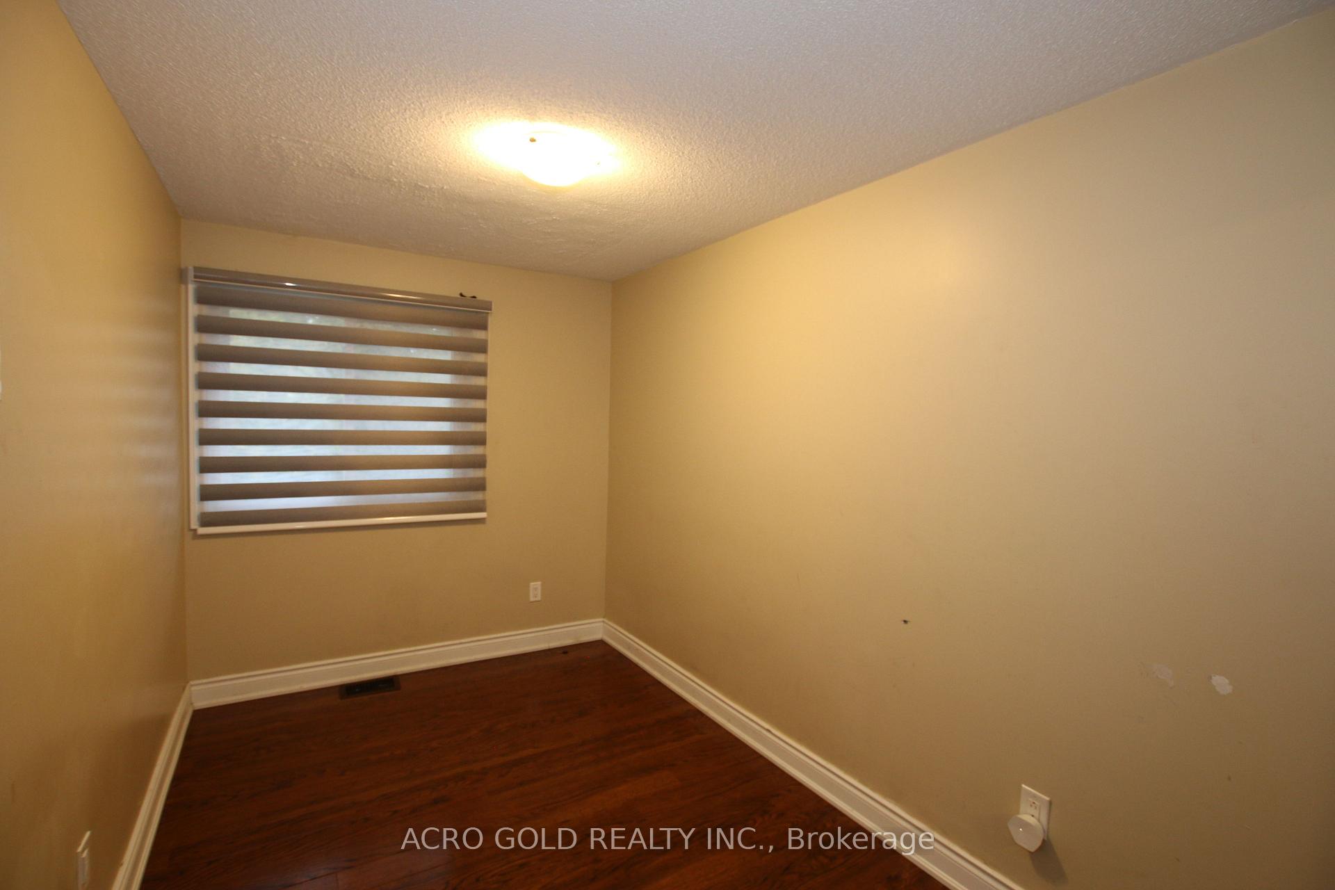 Photo 14 of 13 Hillgate Drive, Brampton, Central Park — HOMEH