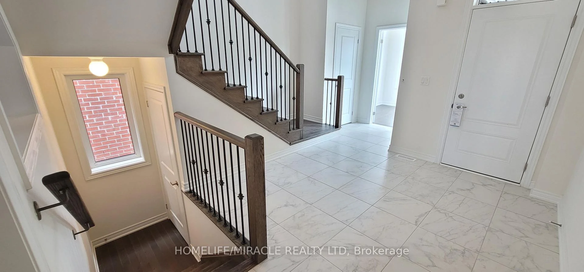 Photo 50 of 1429 Davis Loop, Innisfil, Lefroy — HOMEH
