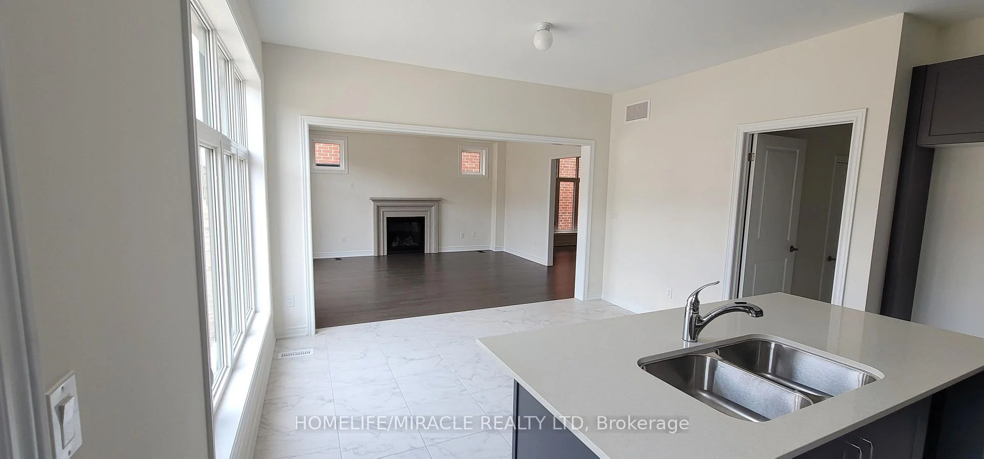 Photo 54 of 1429 Davis Loop, Innisfil, Lefroy — HOMEH