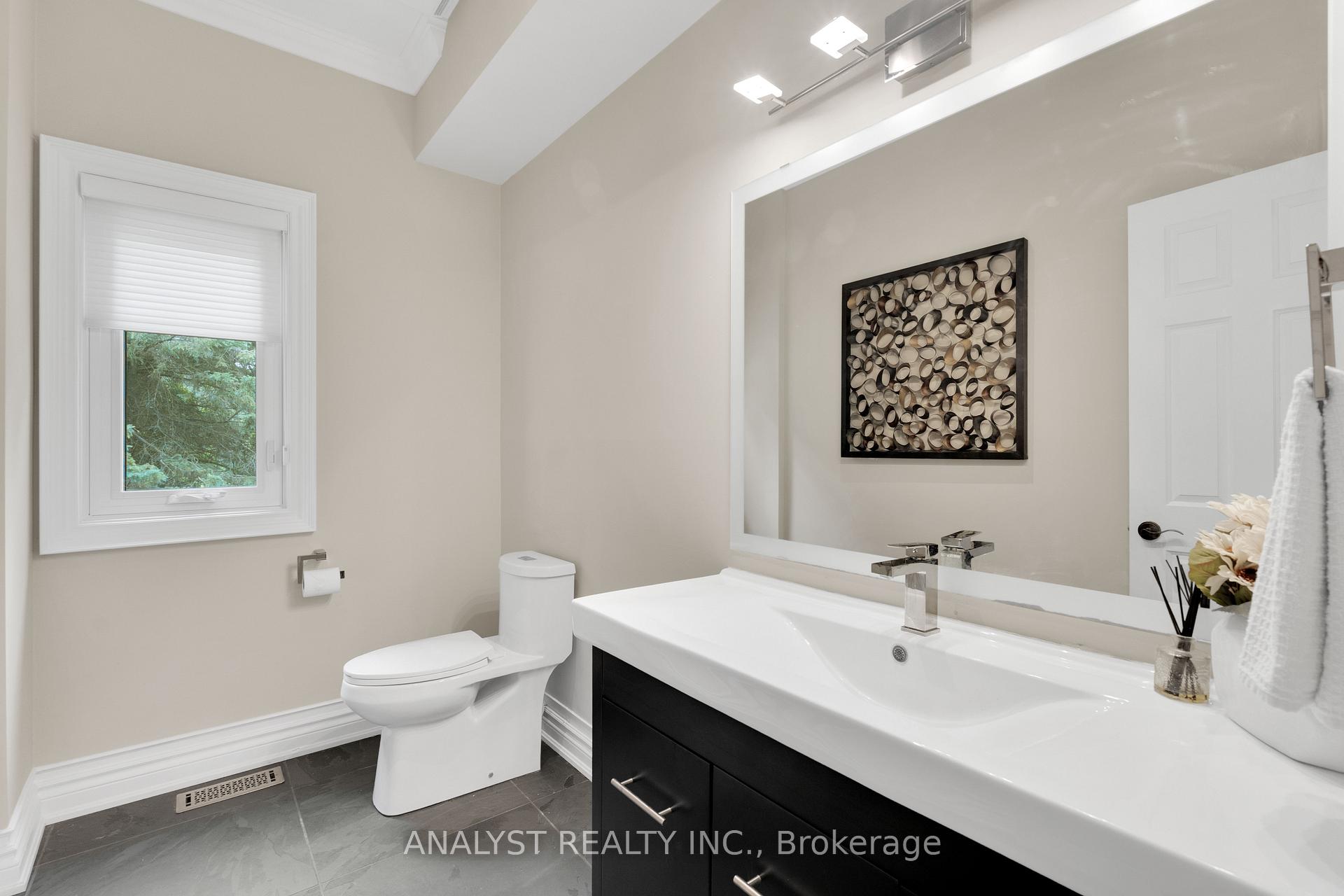 Photo 19 of 50 Trainor Court, King, Rural King — HOMEH