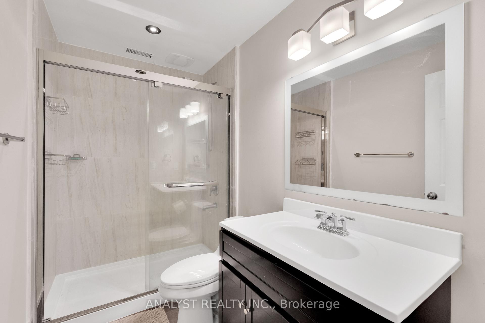 Photo 38 of 50 Trainor Court, King, Rural King — HOMEH