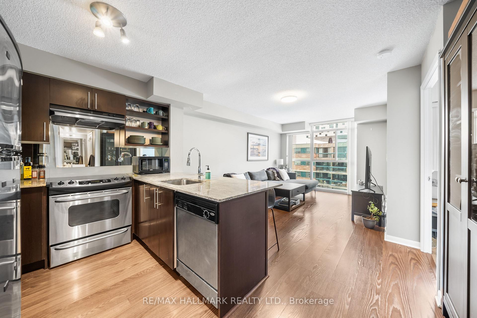 Photo 9 of Unit 715, 96 St Patrick Street, Toronto, Kensington-Chinatown — HOMEH