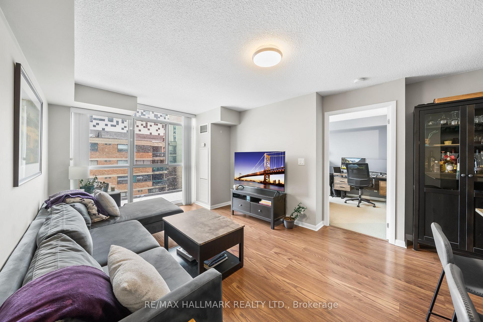 Photo 13 of Unit 715, 96 St Patrick Street, Toronto, Kensington-Chinatown — HOMEH