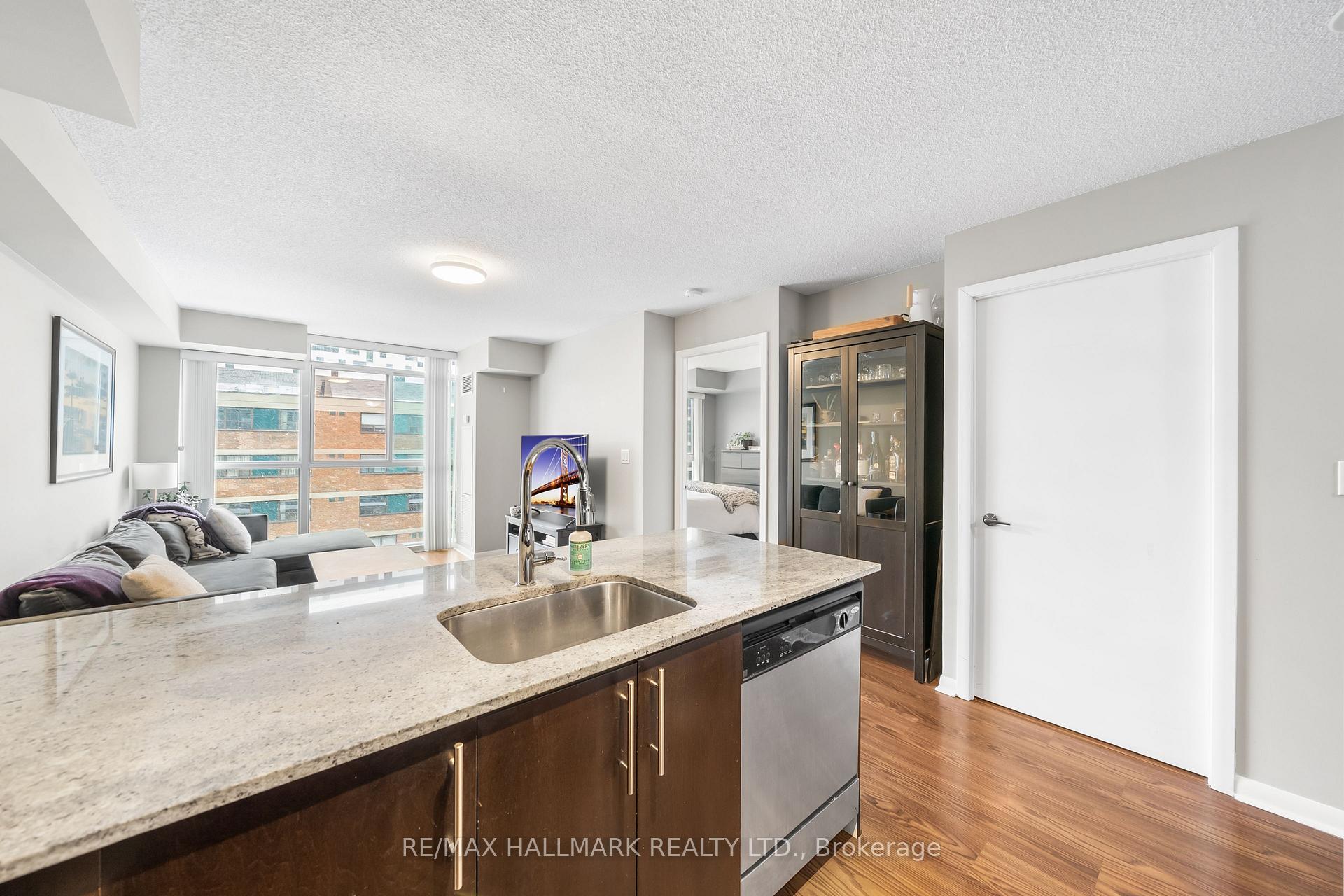 Photo 14 of Unit 715, 96 St Patrick Street, Toronto, Kensington-Chinatown — HOMEH