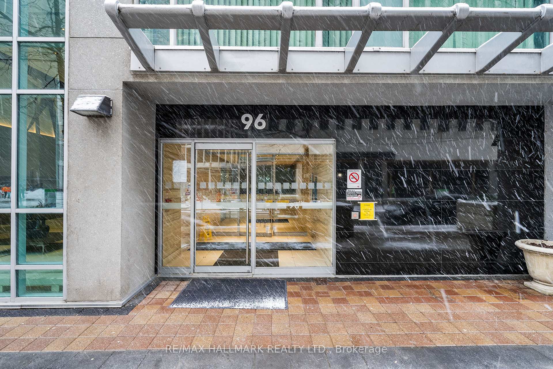Photo 27 of Unit 715, 96 St Patrick Street, Toronto, Kensington-Chinatown — HOMEH