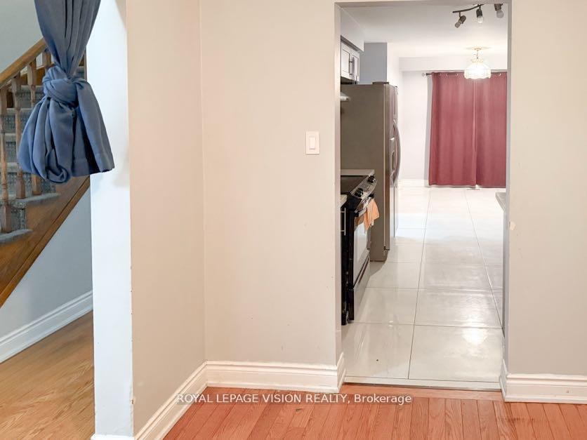 Photo 6 of 1678 Dellbook Avenue, Pickering, Brock Ridge — HOMEH