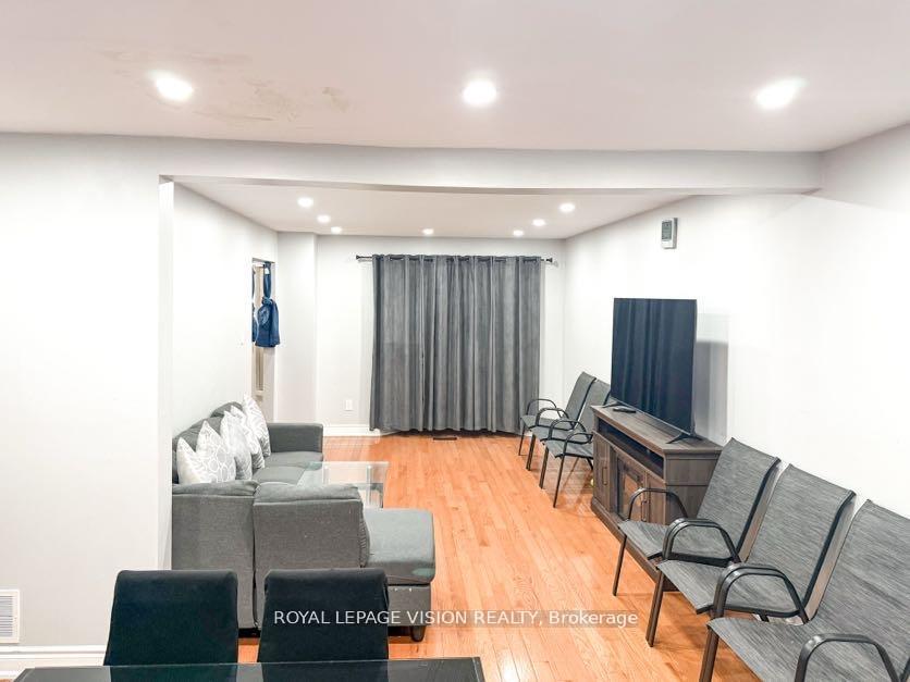 Photo 18 of 1678 Dellbook Avenue, Pickering, Brock Ridge — HOMEH