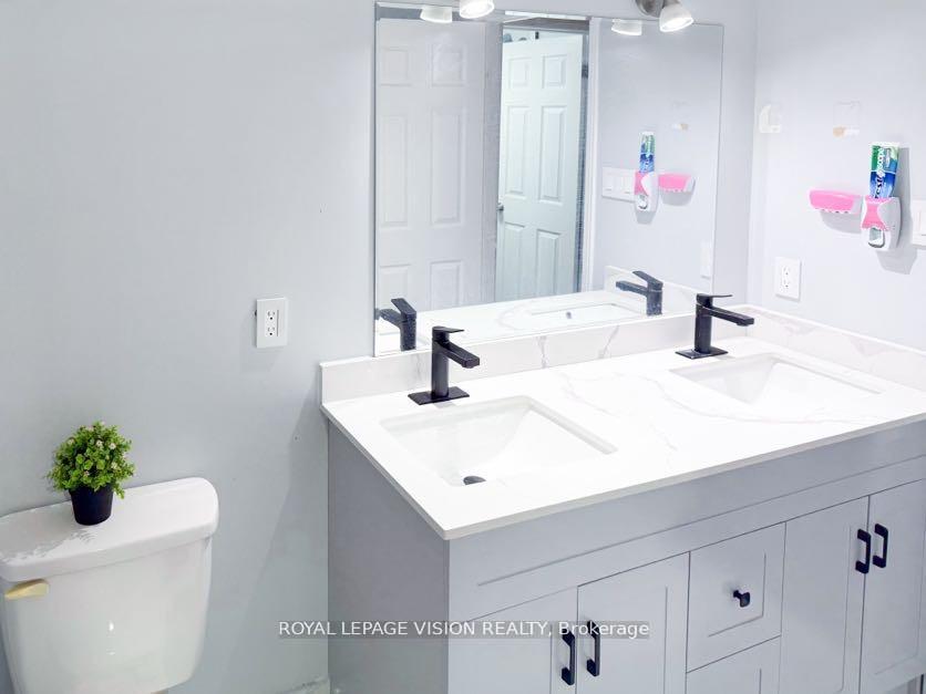 Photo 38 of 1678 Dellbook Avenue, Pickering, Brock Ridge — HOMEH