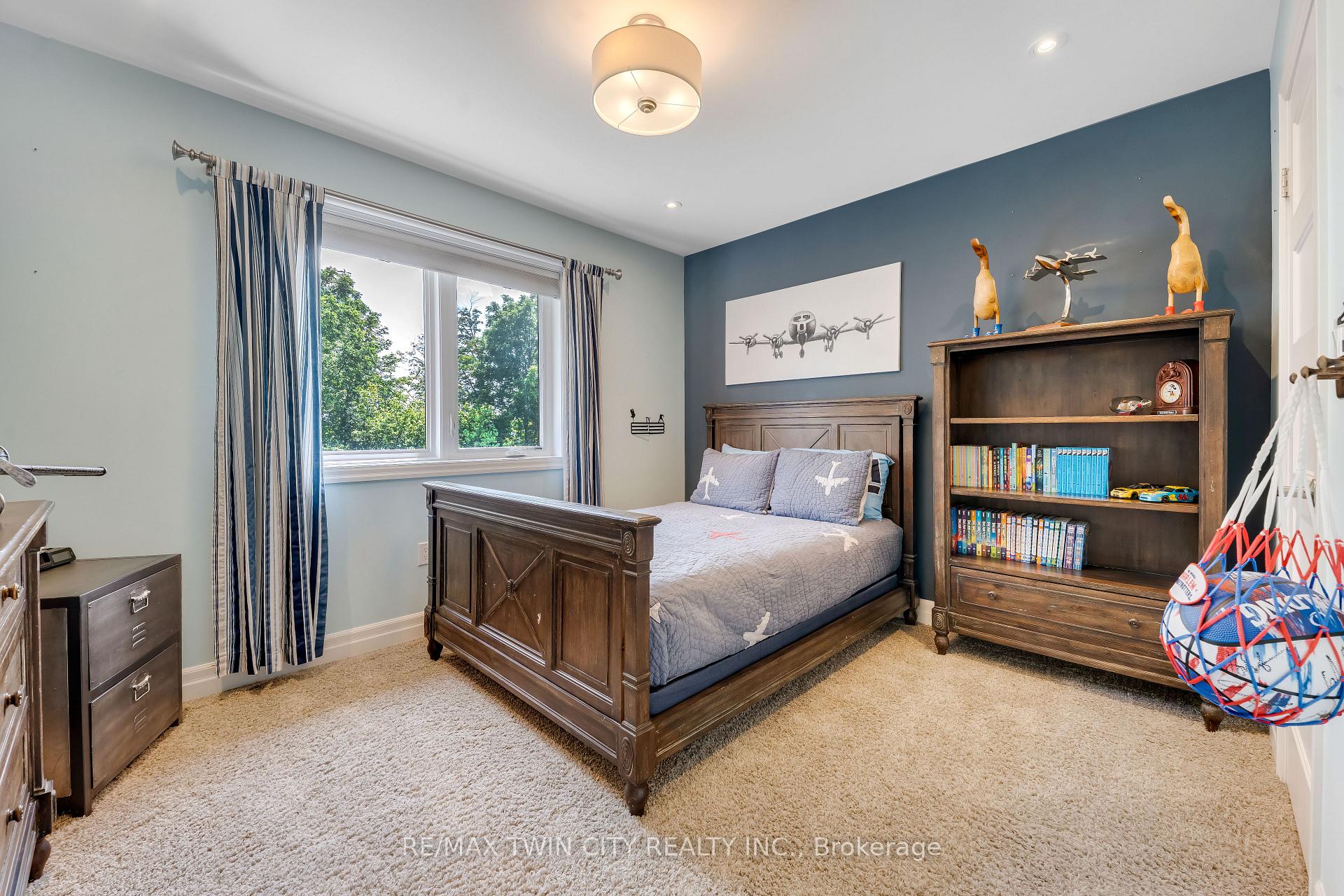 Photo 24 of Unit 3, 258 Edgewater Crescent, Kitchener, Grand River South — HOMEH