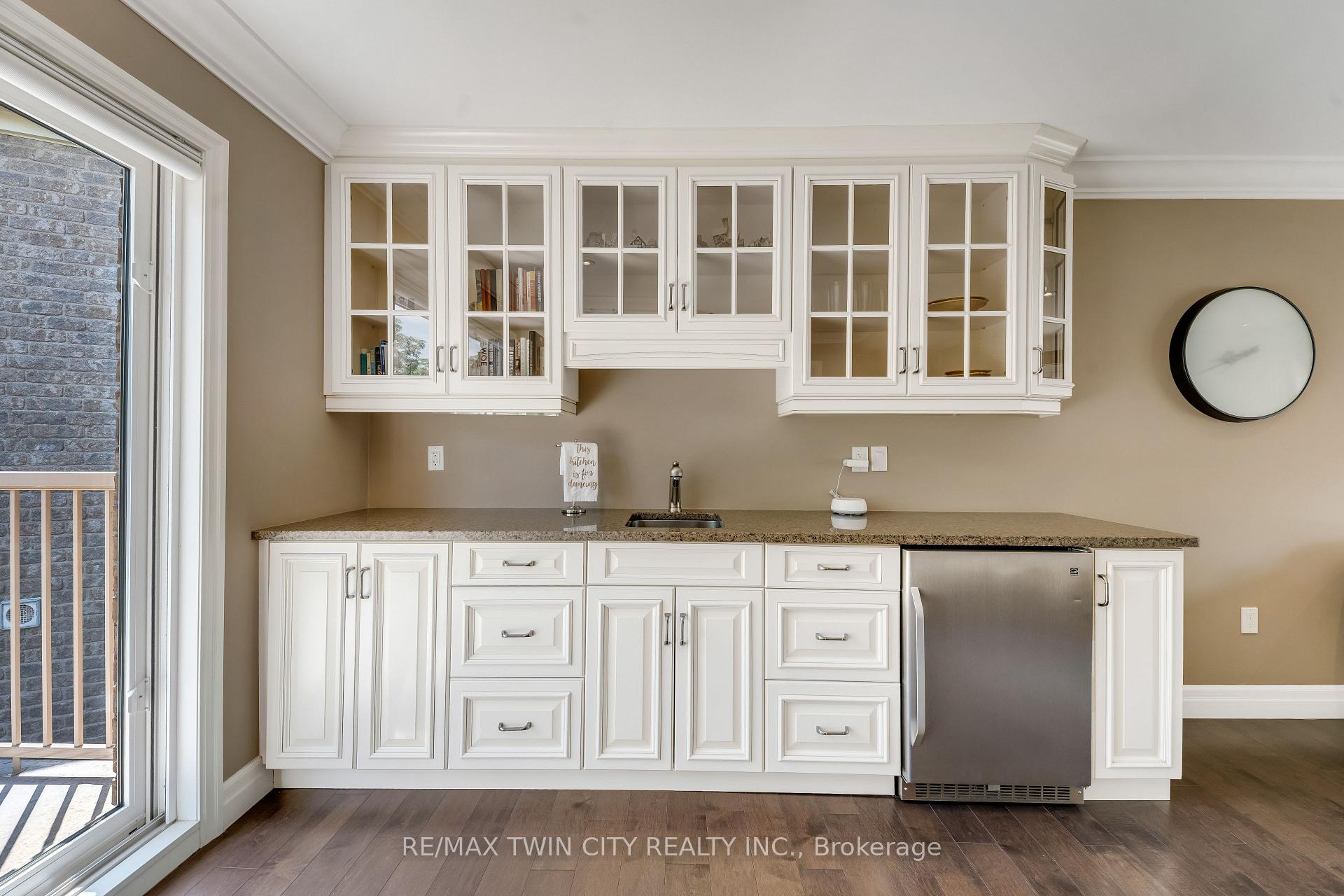Photo 29 of Unit 3, 258 Edgewater Crescent, Kitchener, Grand River South — HOMEH