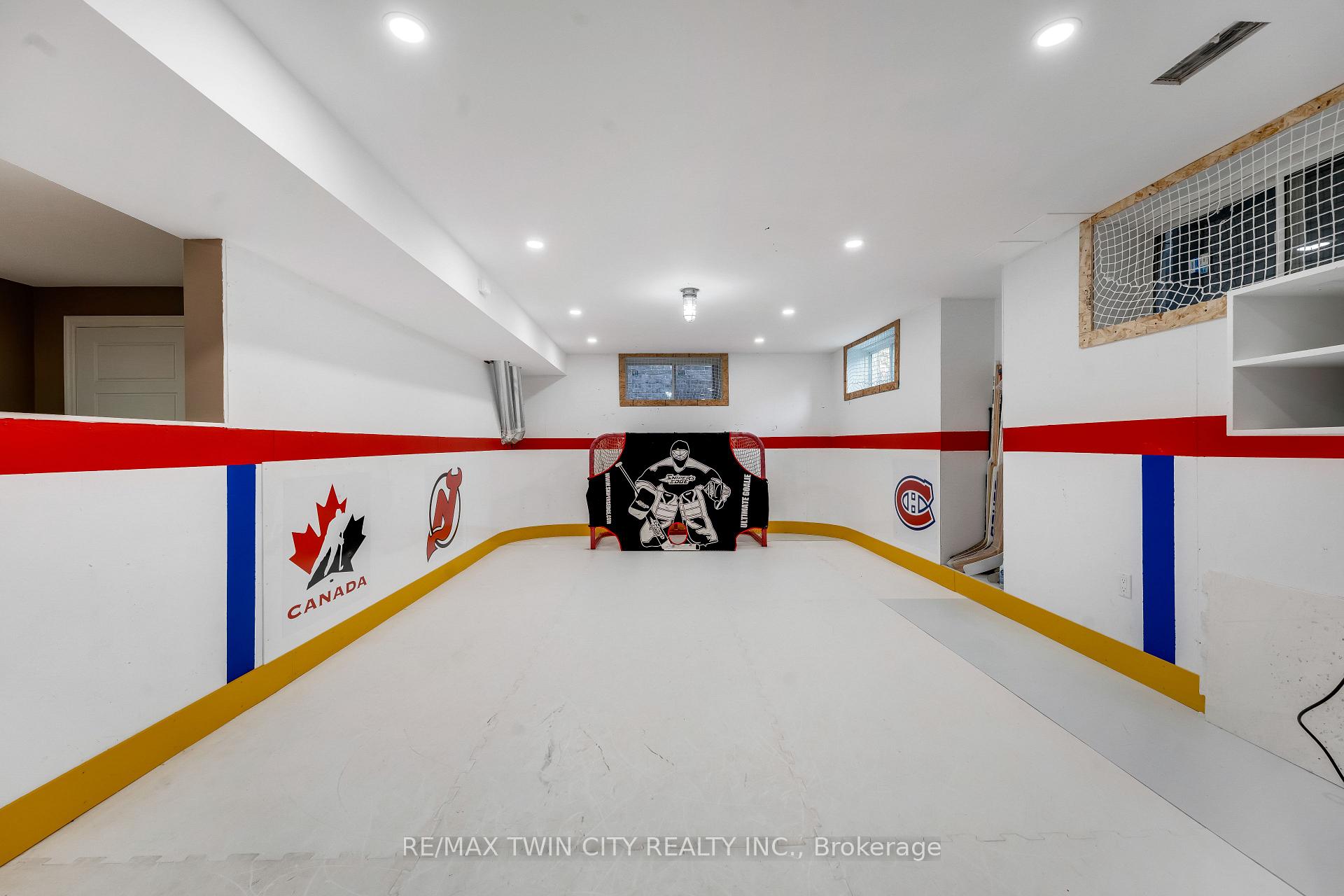 Photo 38 of Unit 3, 258 Edgewater Crescent, Kitchener, Grand River South — HOMEH