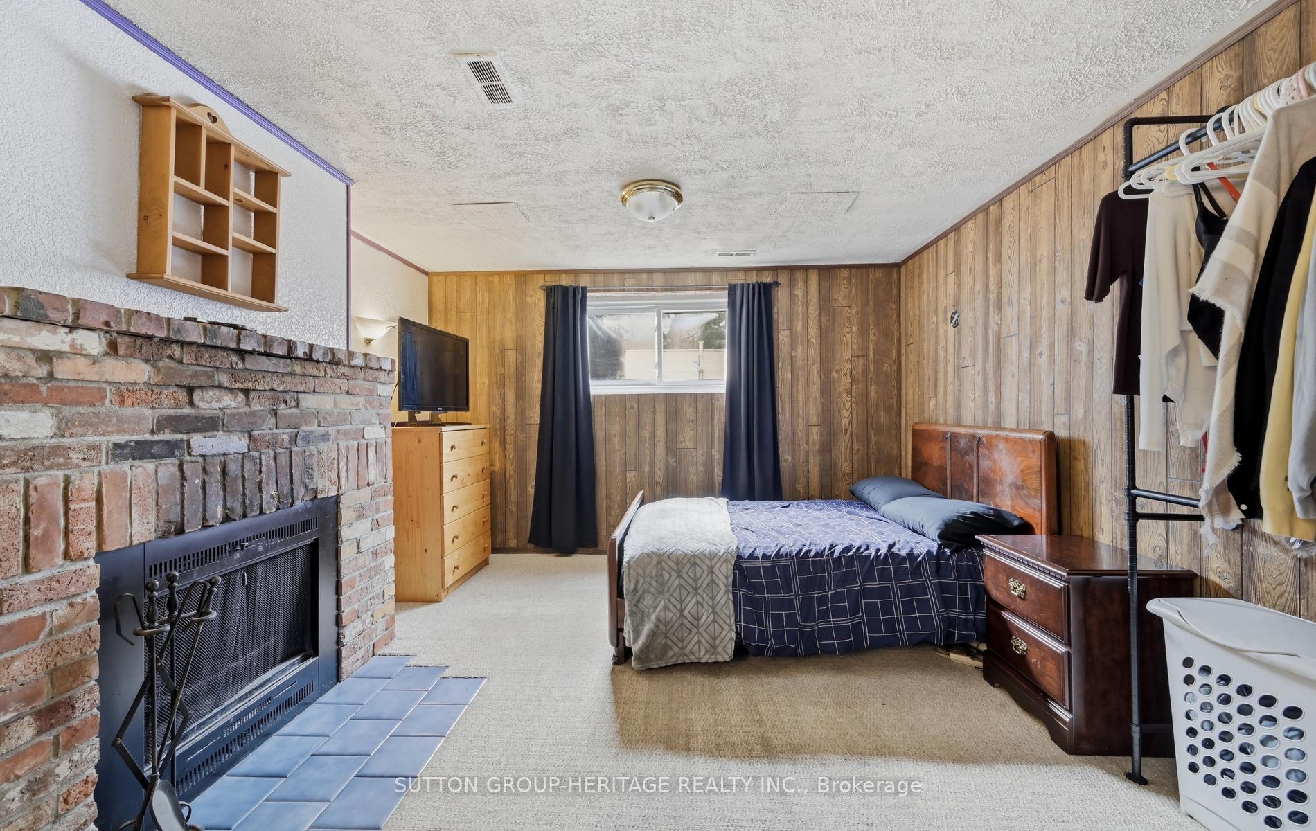 Photo 20 of 69 Clements Road E, Ajax, South East — HOMEH