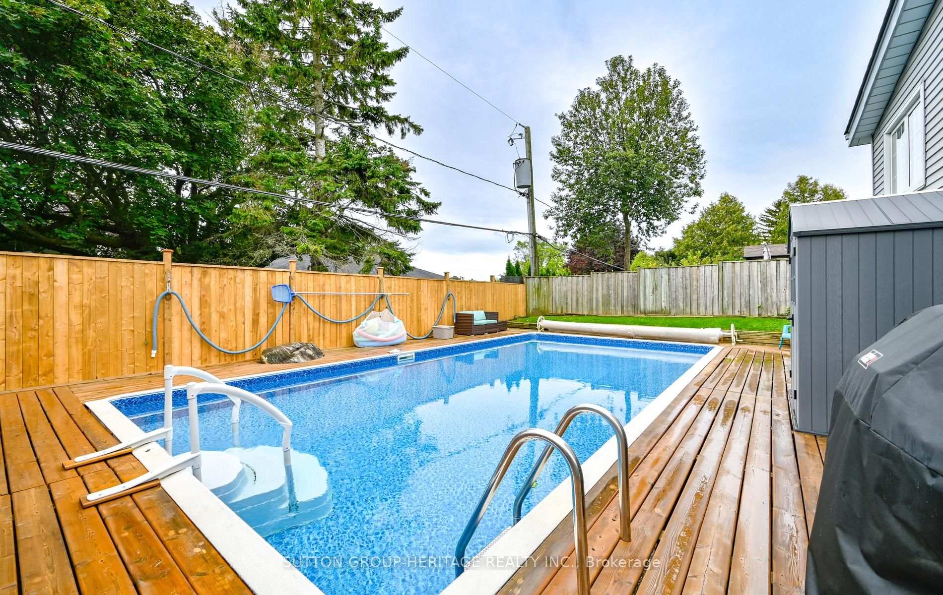 Photo 22 of 69 Clements Road E, Ajax, South East — HOMEH