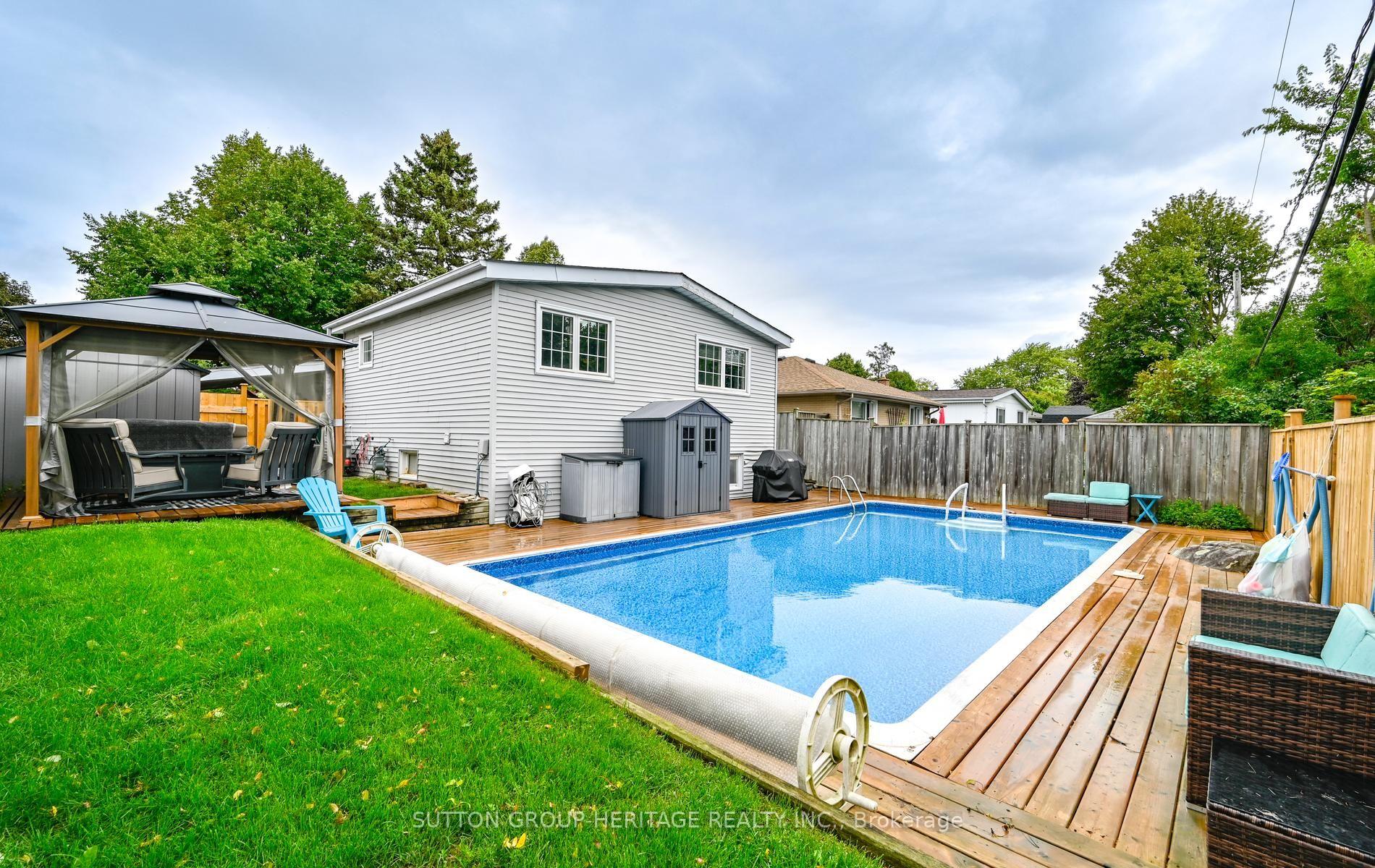 Photo 23 of 69 Clements Road E, Ajax, South East — HOMEH