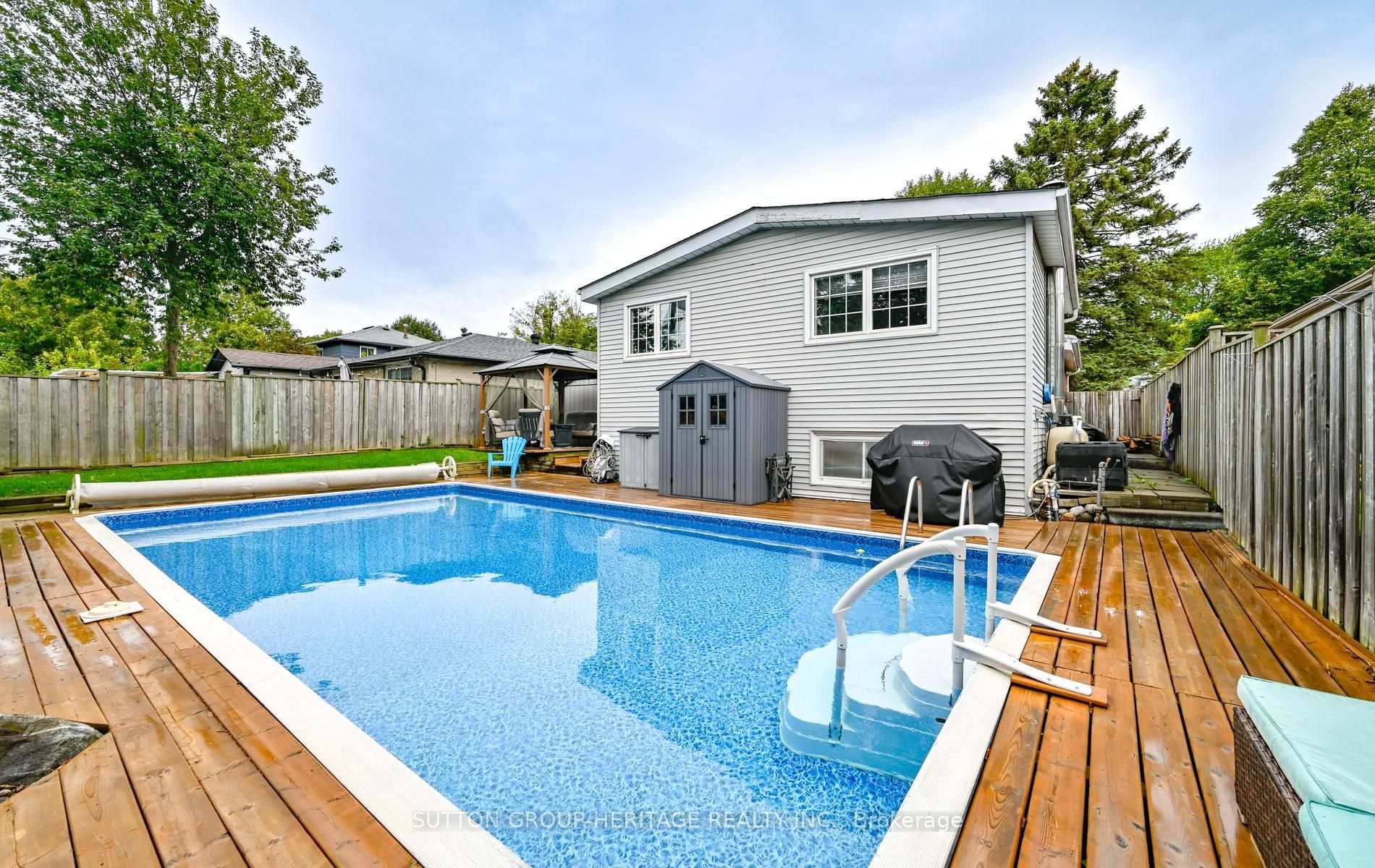 Photo 26 of 69 Clements Road E, Ajax, South East — HOMEH