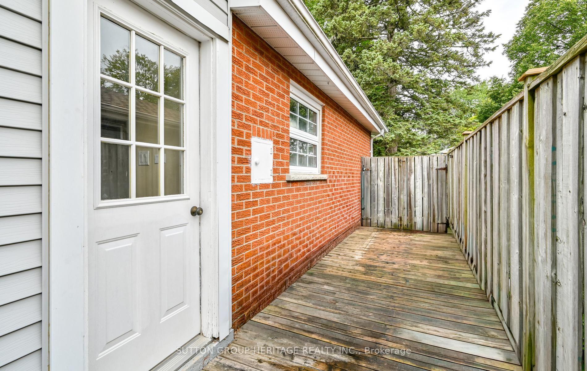 Photo 27 of 69 Clements Road E, Ajax, South East — HOMEH