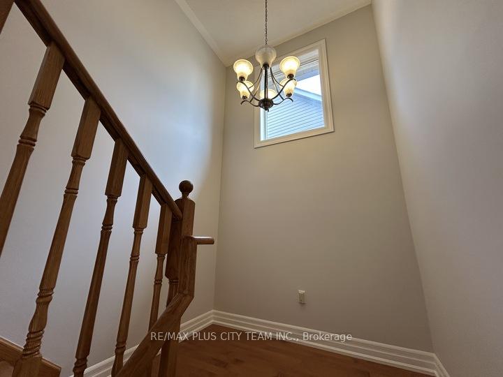 Photo 14 of 59 Trish Drive, Richmond Hill, Oak Ridges Lake Wilcox — HOMEH