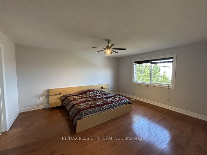 Photo 15 of 59 Trish Drive, Richmond Hill, Oak Ridges Lake Wilcox — HOMEH