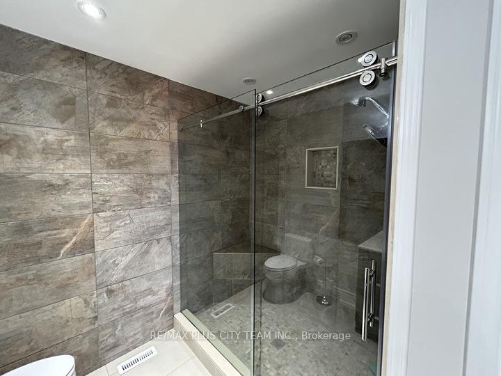 Photo 17 of 59 Trish Drive, Richmond Hill, Oak Ridges Lake Wilcox — HOMEH