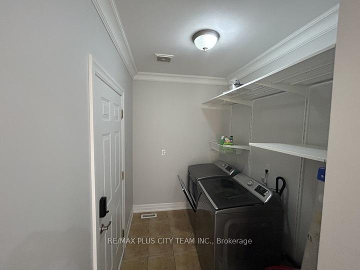 Photo 26 of 59 Trish Drive, Richmond Hill, Oak Ridges Lake Wilcox — HOMEH