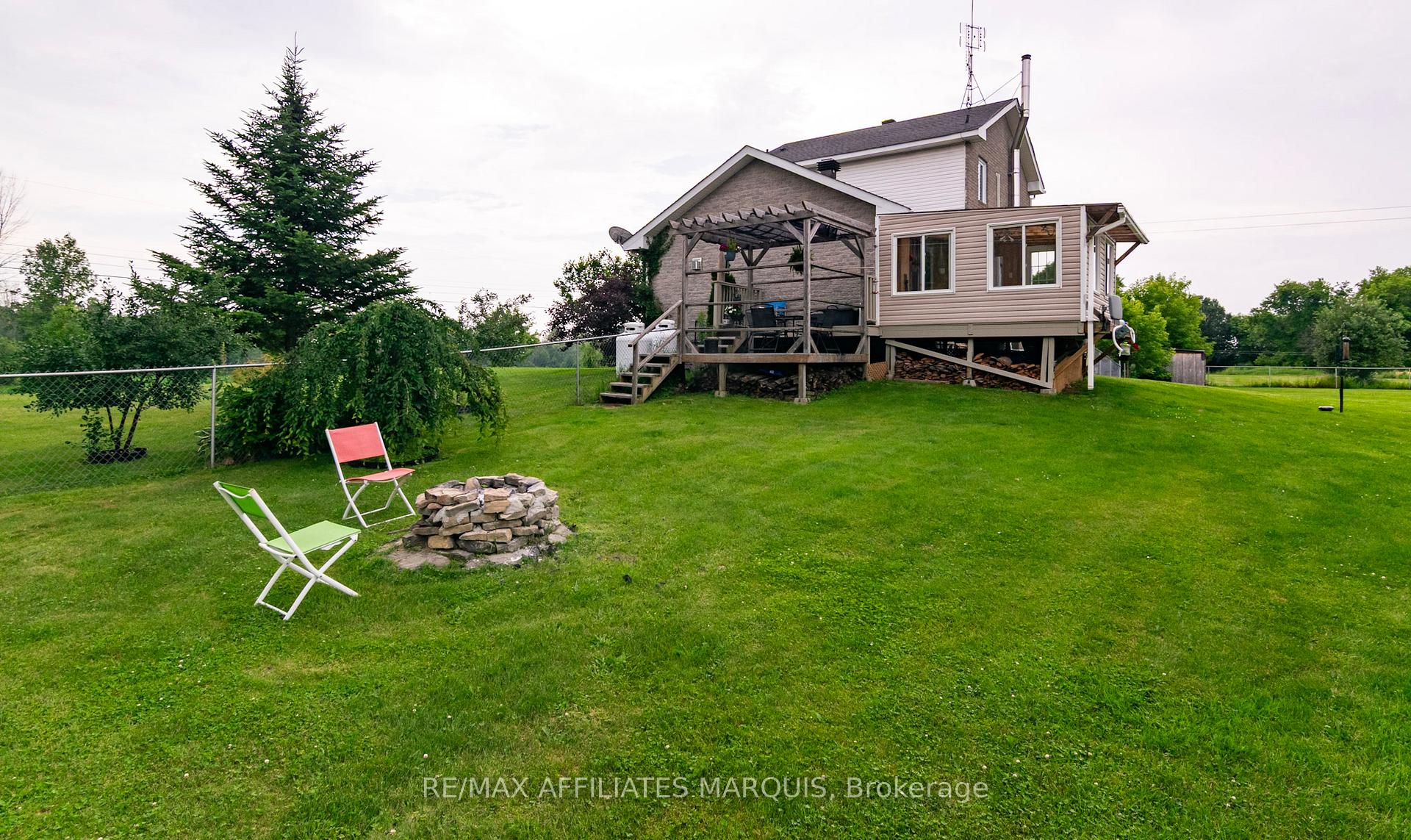 Photo 32 of 428 Johnston Road, Athens, R of Yonge & Escott Twp — HOMEH