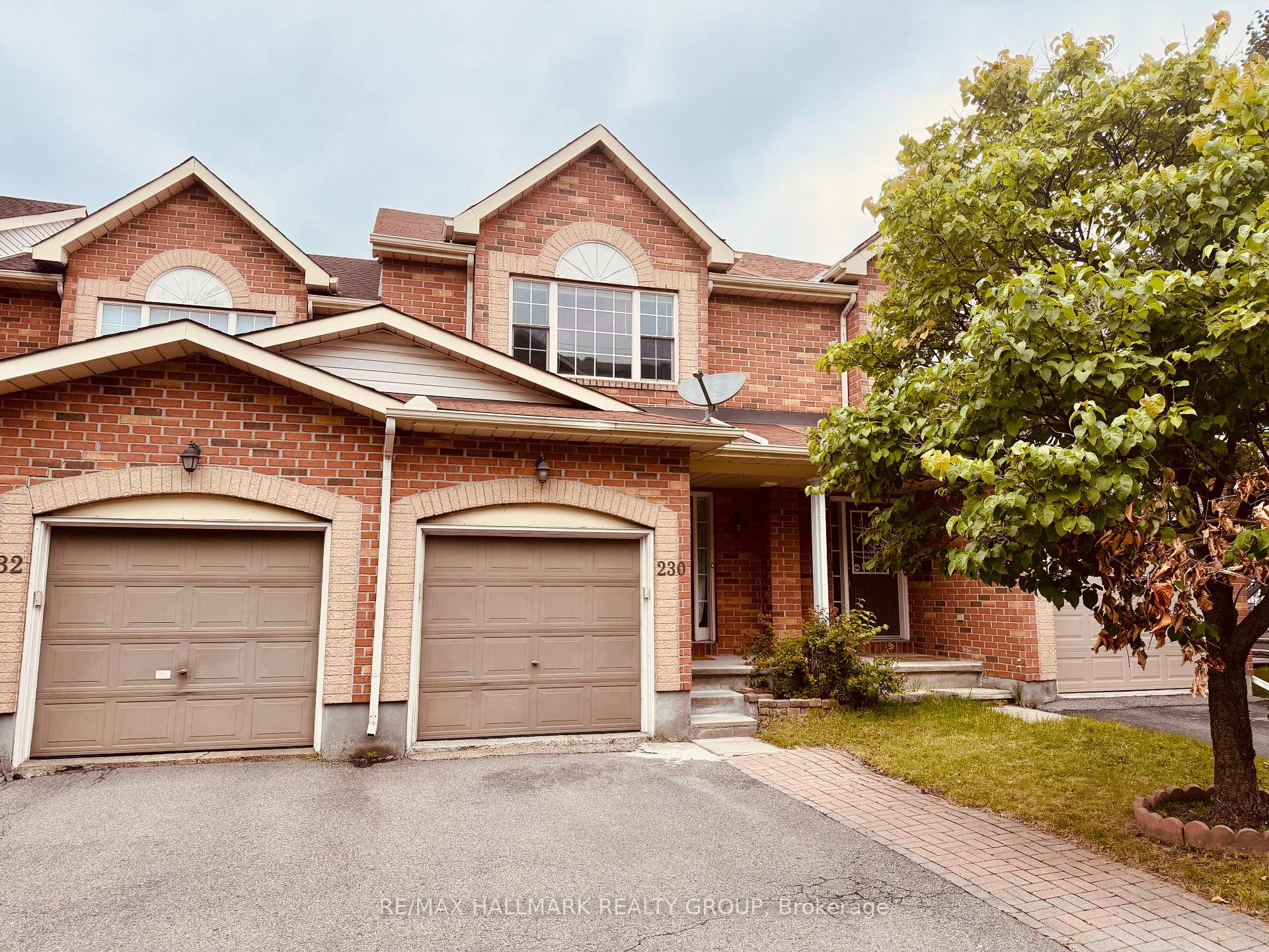 Photo 1 of 230 Westvalley Private, Ottawa, Brookfield Gardens — HOMEH
