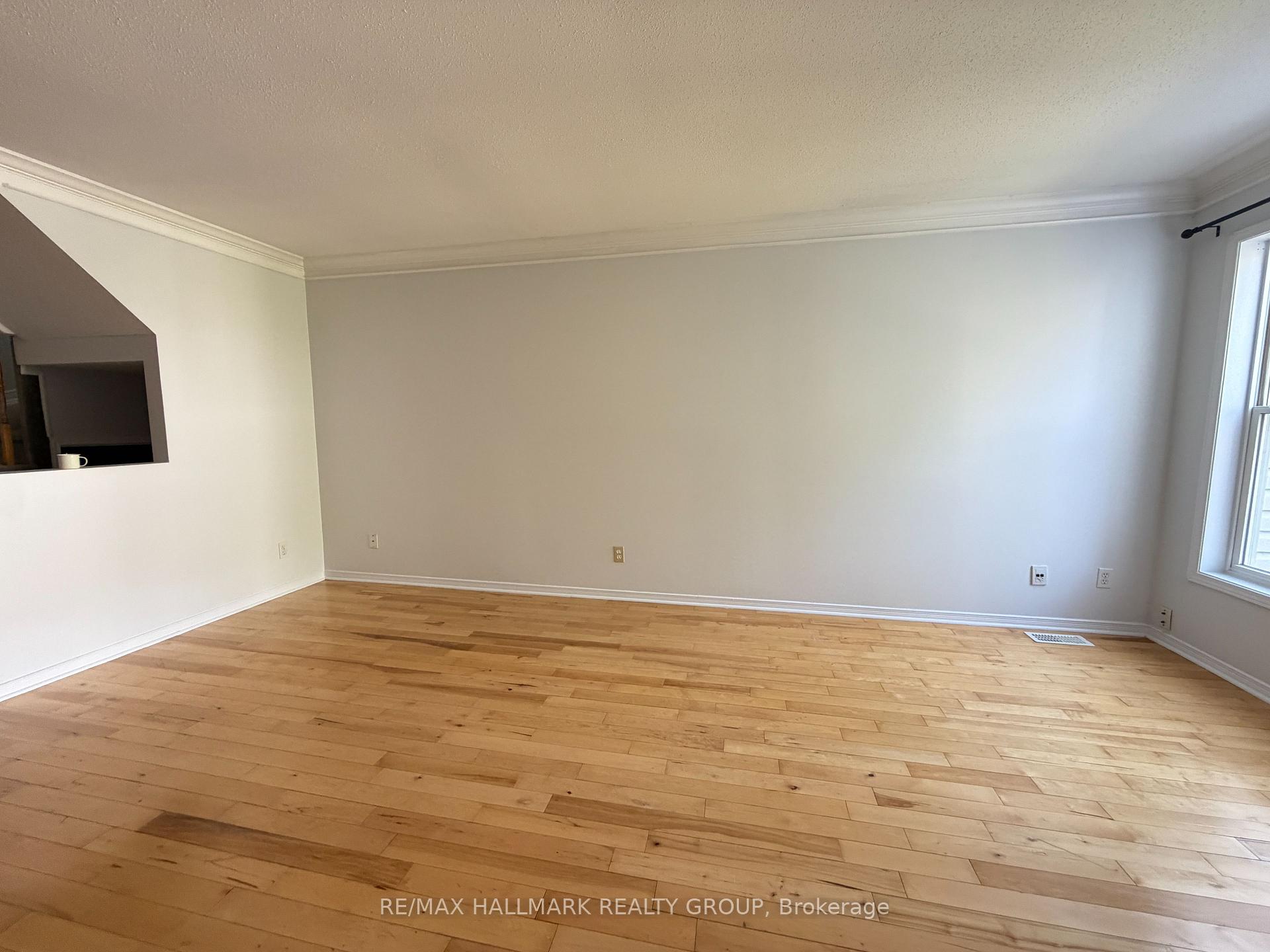 Photo 9 of 230 Westvalley Private, Ottawa, Brookfield Gardens — HOMEH
