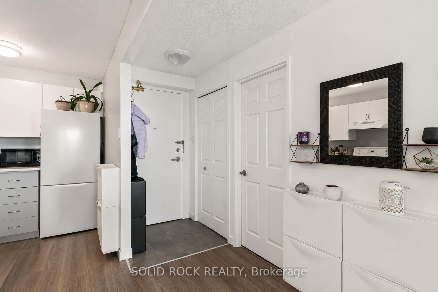 Photo 5 of Unit 901, 1440 Heron Road, Ottawa, Heron Gate — HOMEH