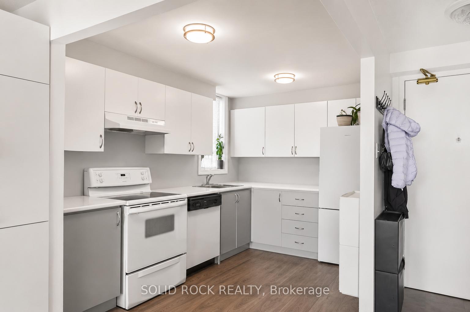 Photo 6 of Unit 901, 1440 Heron Road, Ottawa, Heron Gate — HOMEH