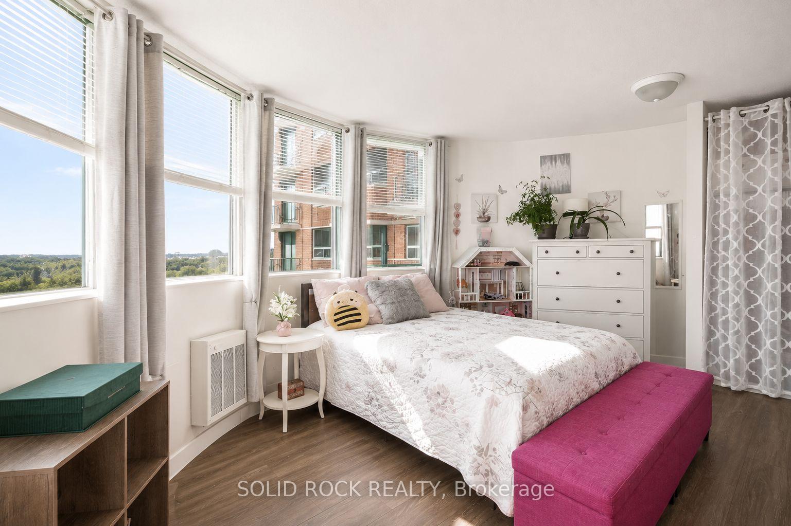 Photo 14 of Unit 901, 1440 Heron Road, Ottawa, Heron Gate — HOMEH