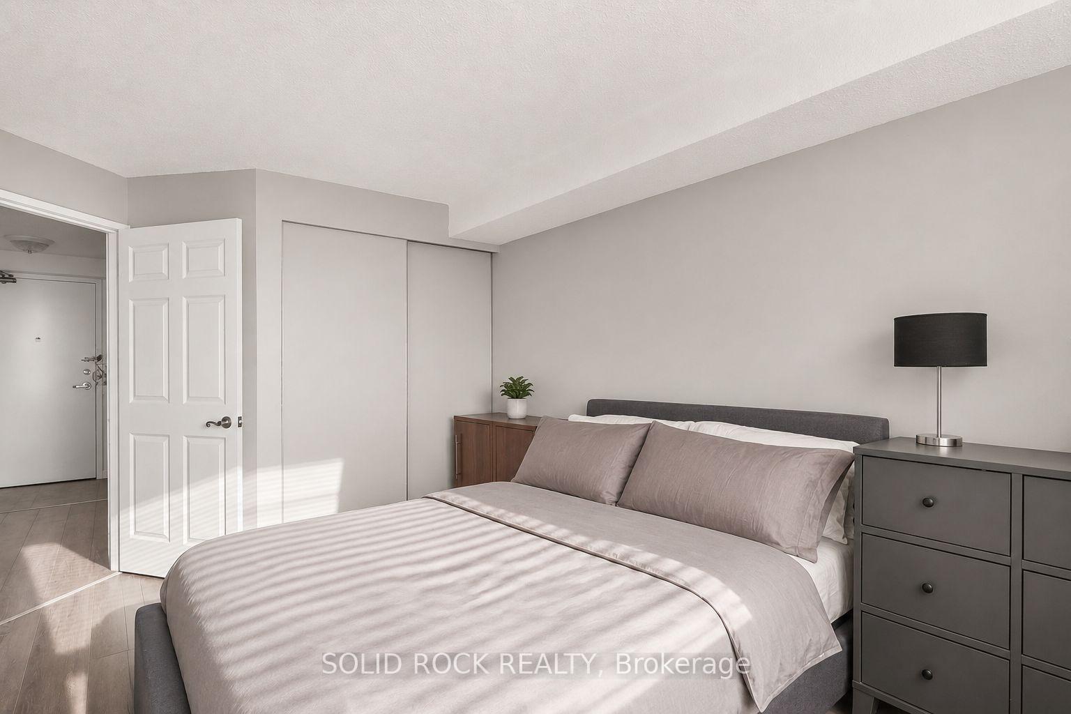 Photo 17 of Unit 901, 1440 Heron Road, Ottawa, Heron Gate — HOMEH