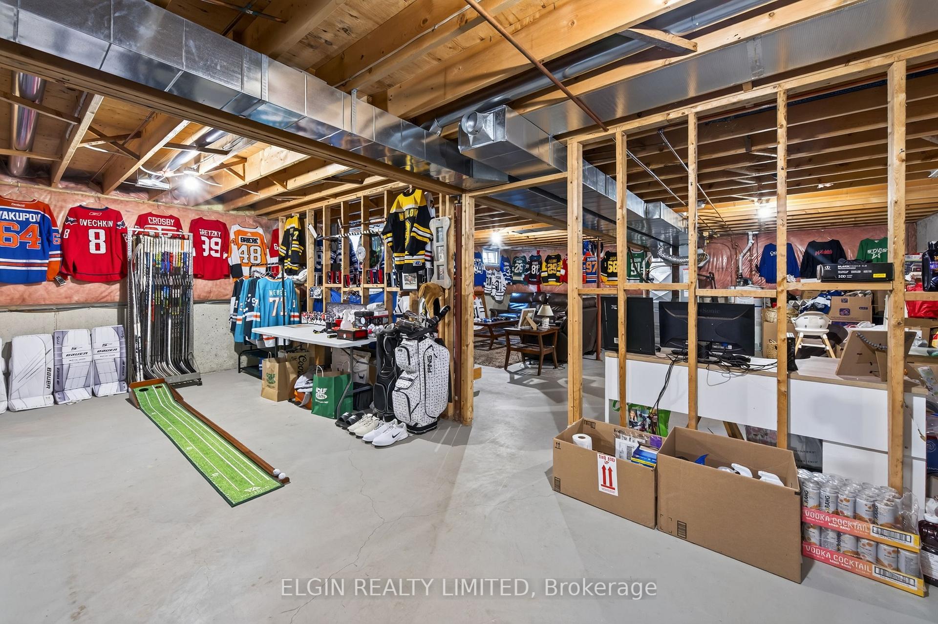 Photo 30 of 69 Carrie Crescent, St. Thomas — HOMEH