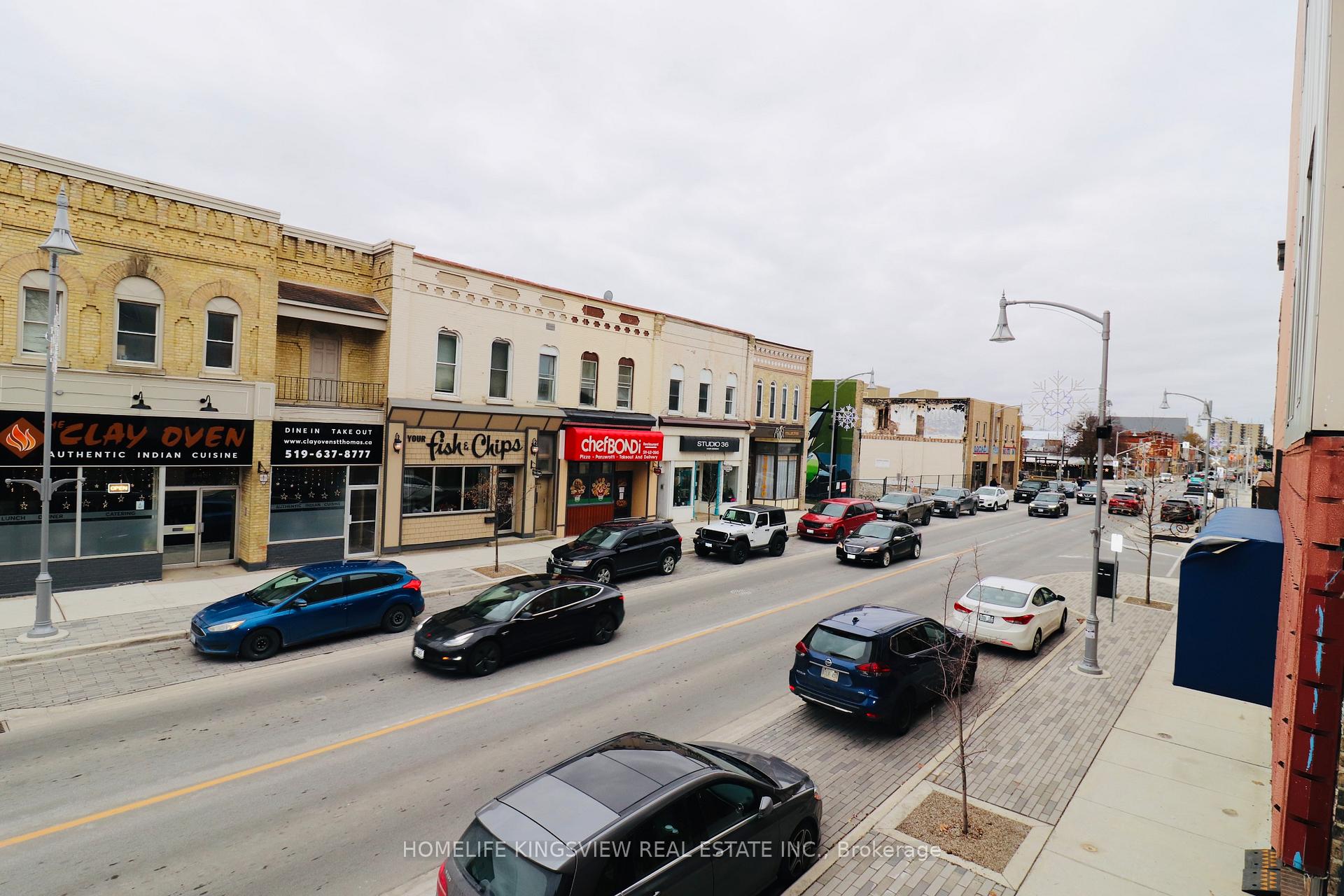 Photo of Unit A, 647 Talbot Street